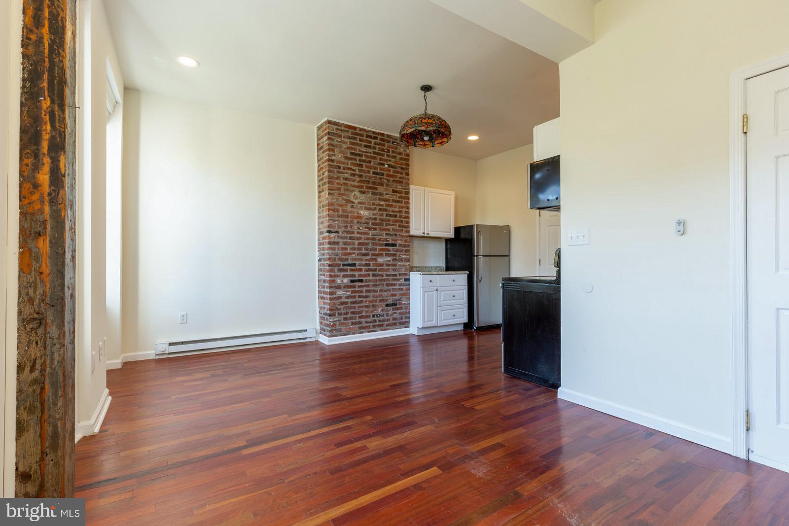 MANTUA - Residential Lease