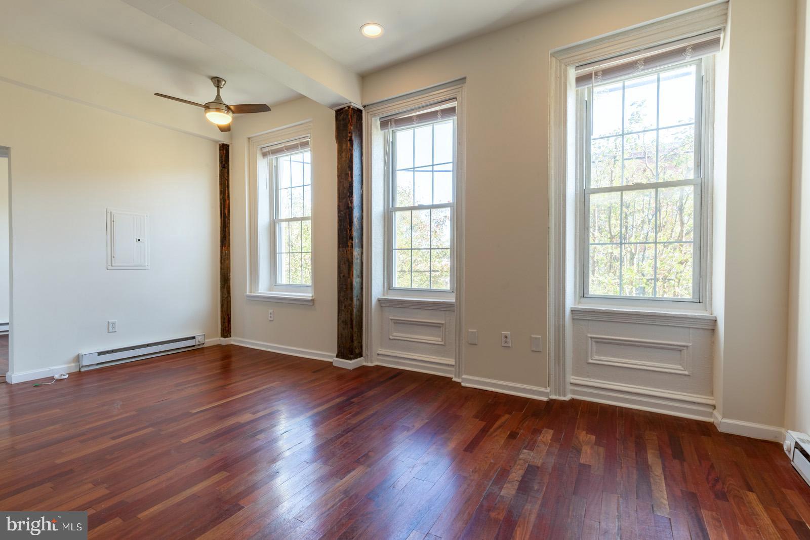 MANTUA - Residential Lease