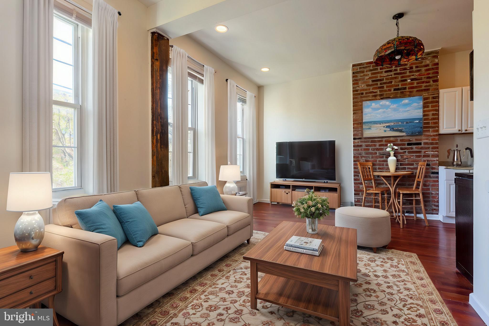 MANTUA - Residential Lease