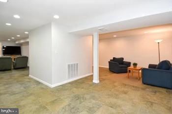 KINGS LANDING - Residential Lease