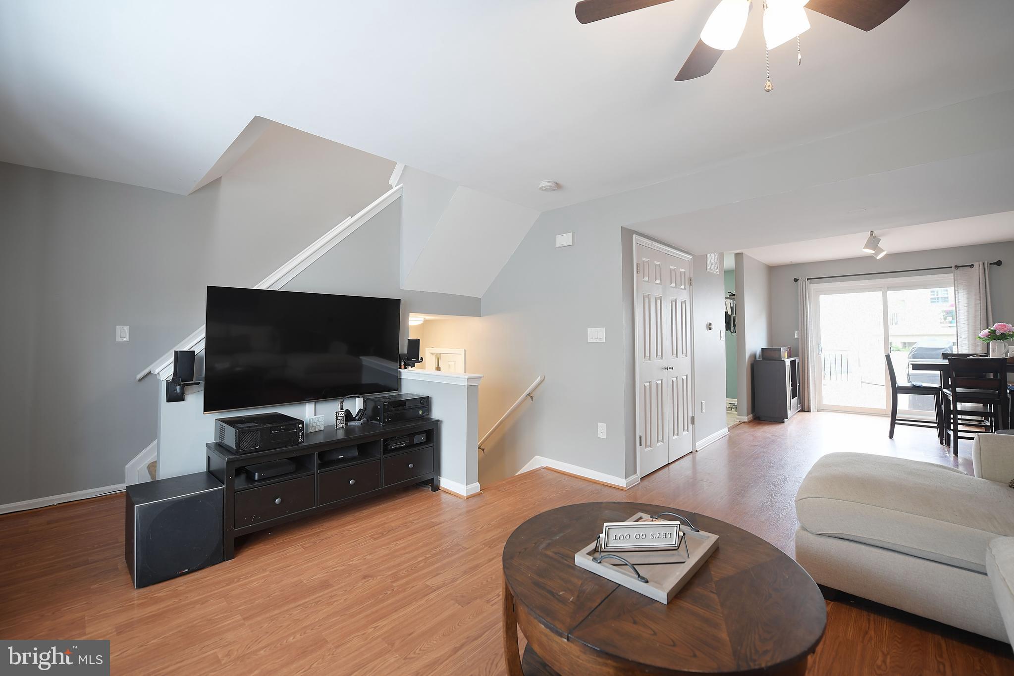 ROLLING VIEW GREEN - Residential