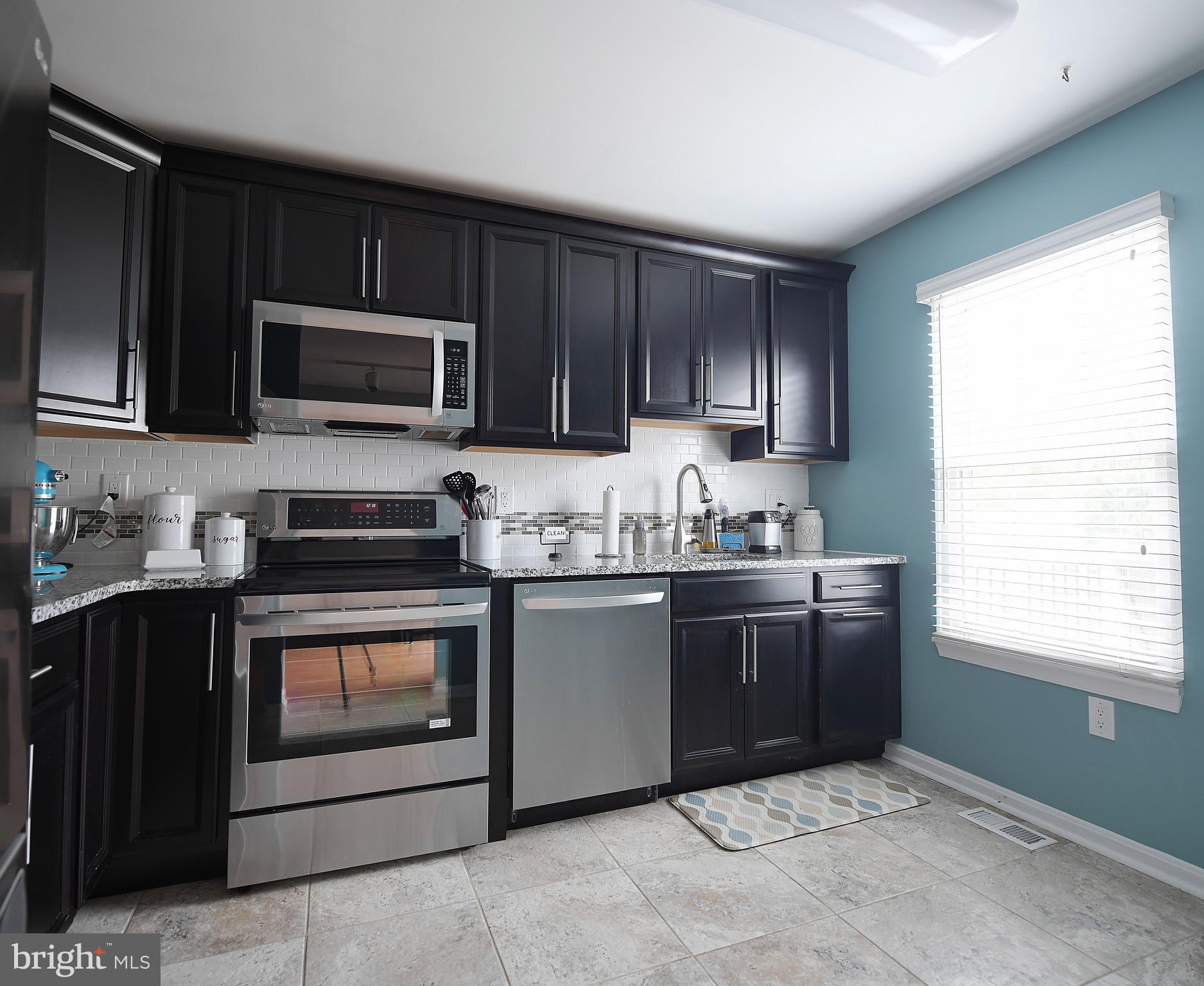 ROLLING VIEW GREEN - Residential