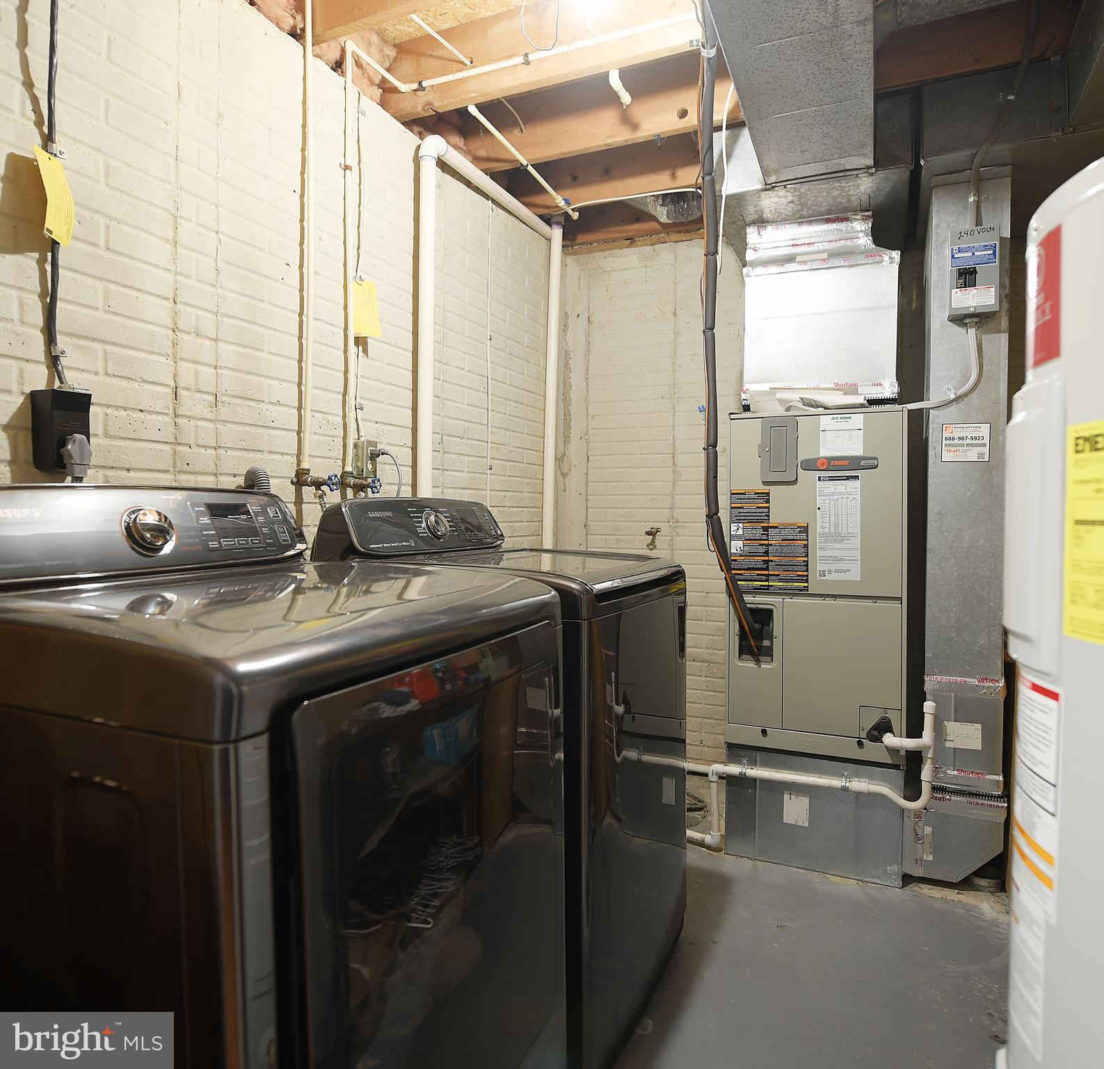 ROLLING VIEW GREEN - Residential