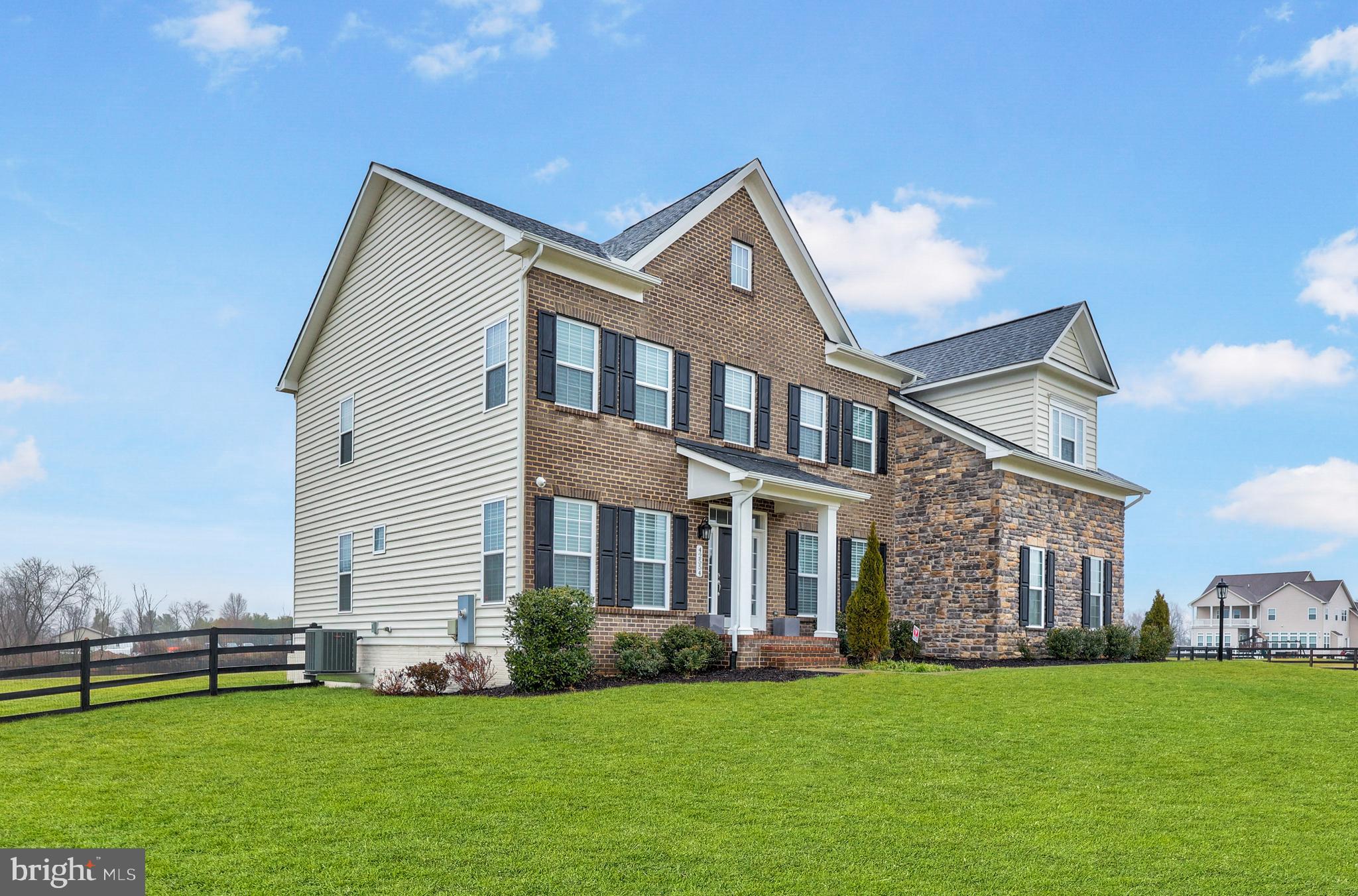 42554 BLACK TALON COURT