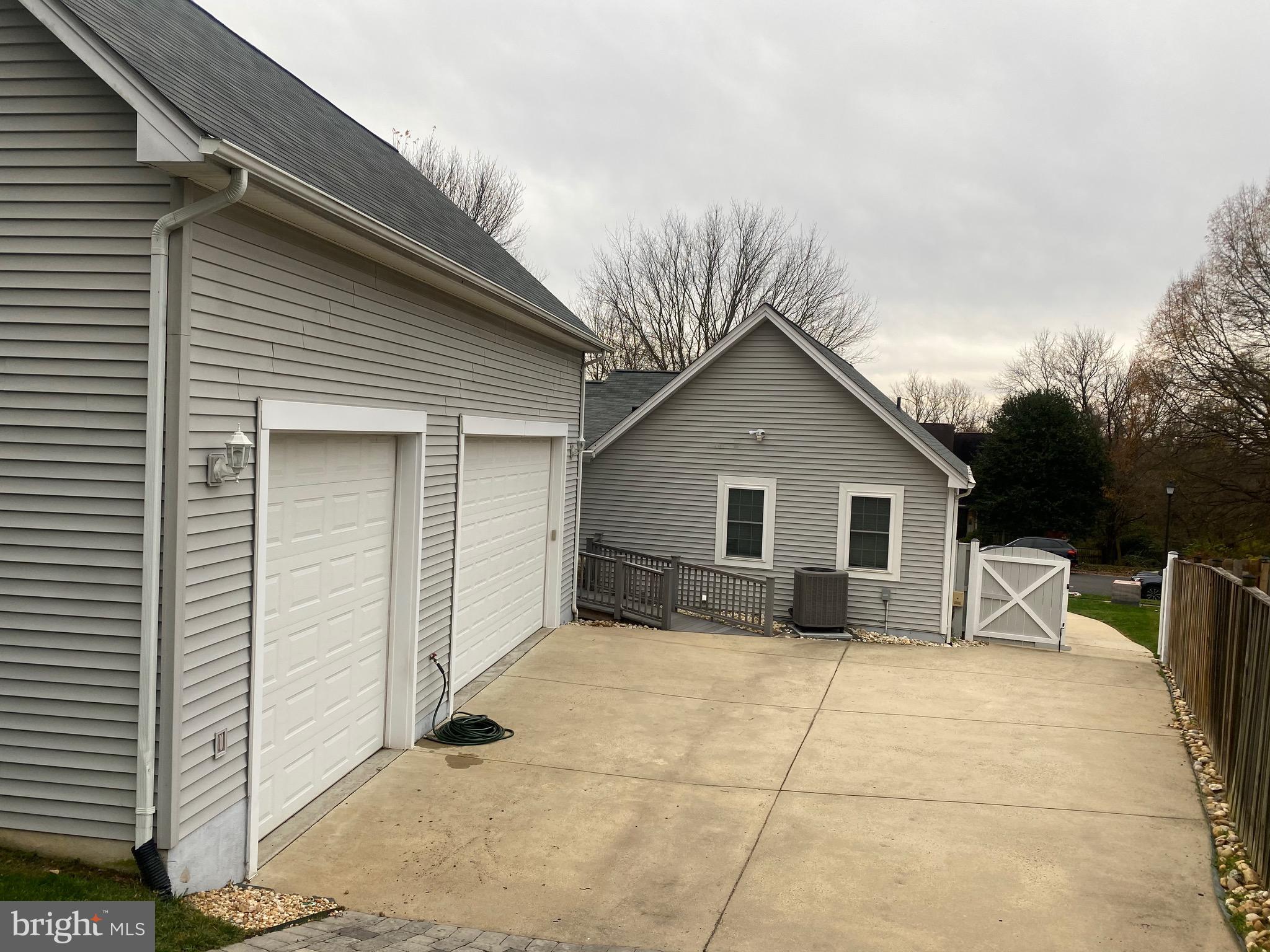 HUNTLEY - Residential