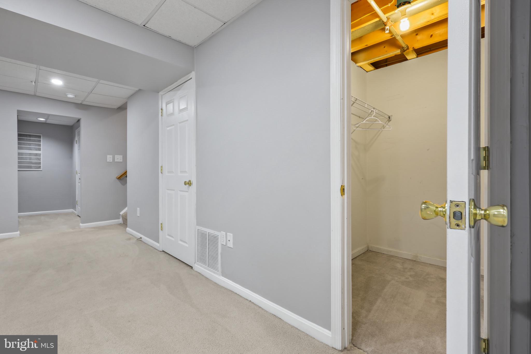 ROSEDALE - Residential