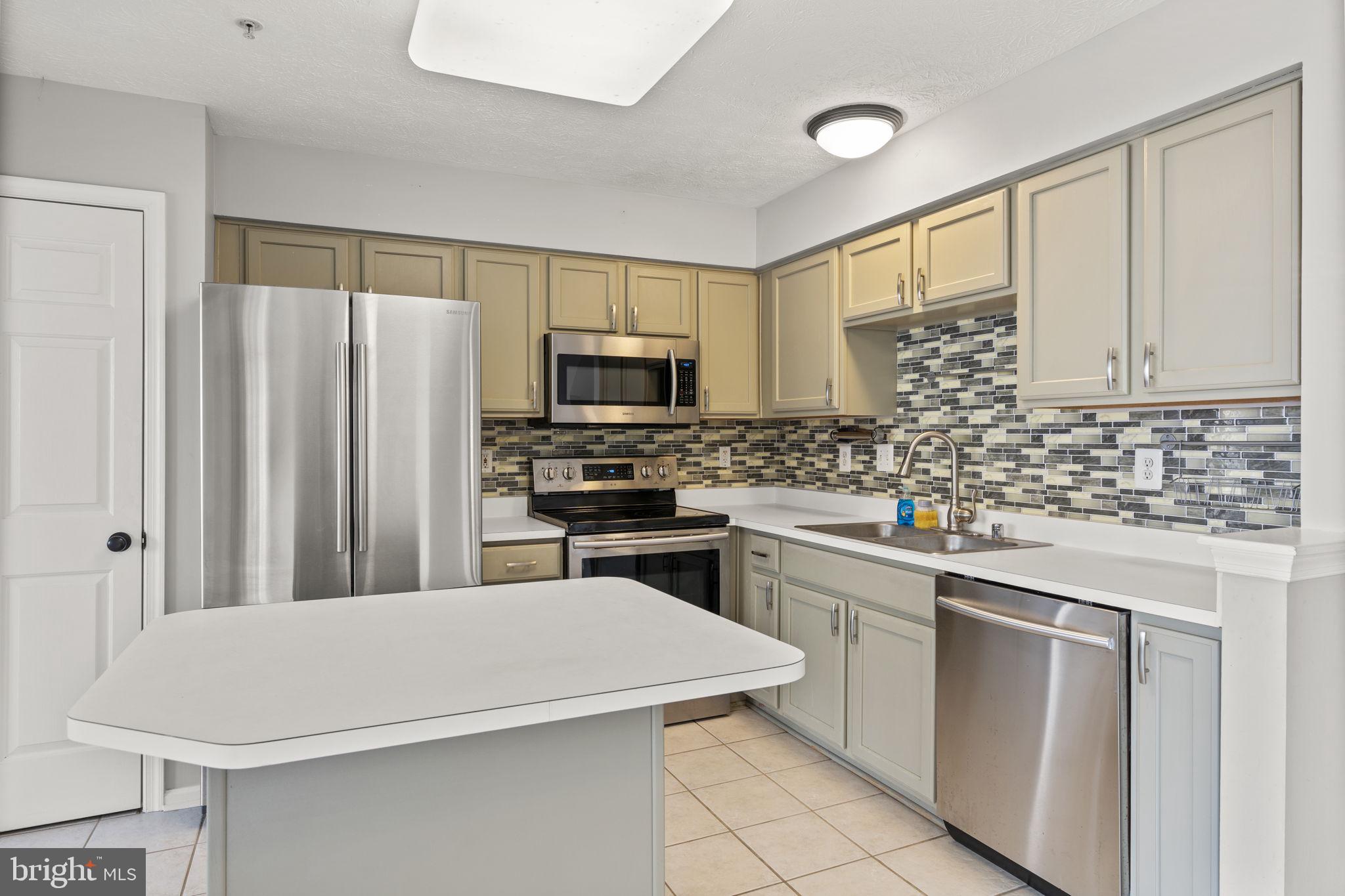 ROSEDALE - Residential