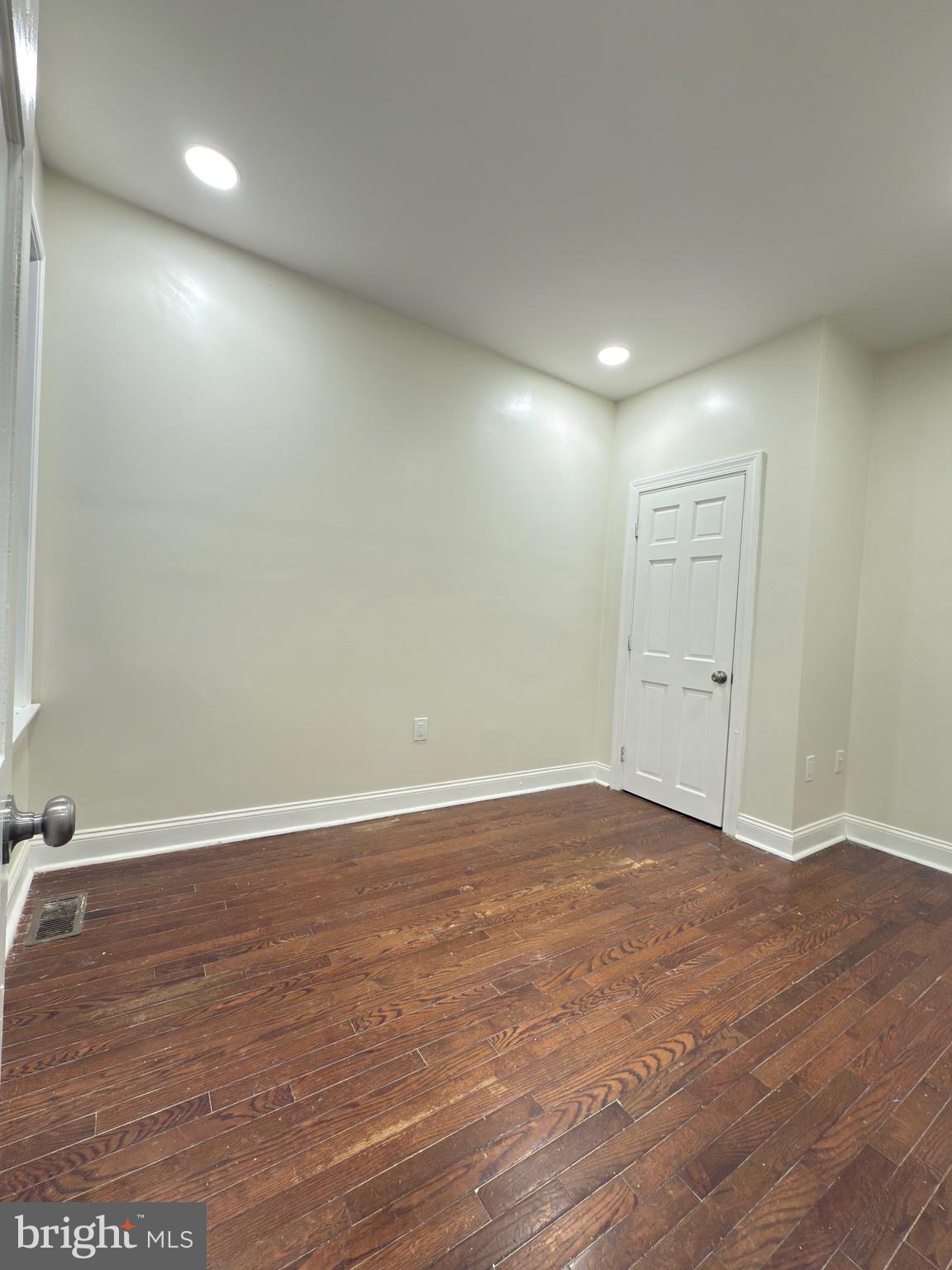 PHILADELPHIA (NORTHWEST) - Residential