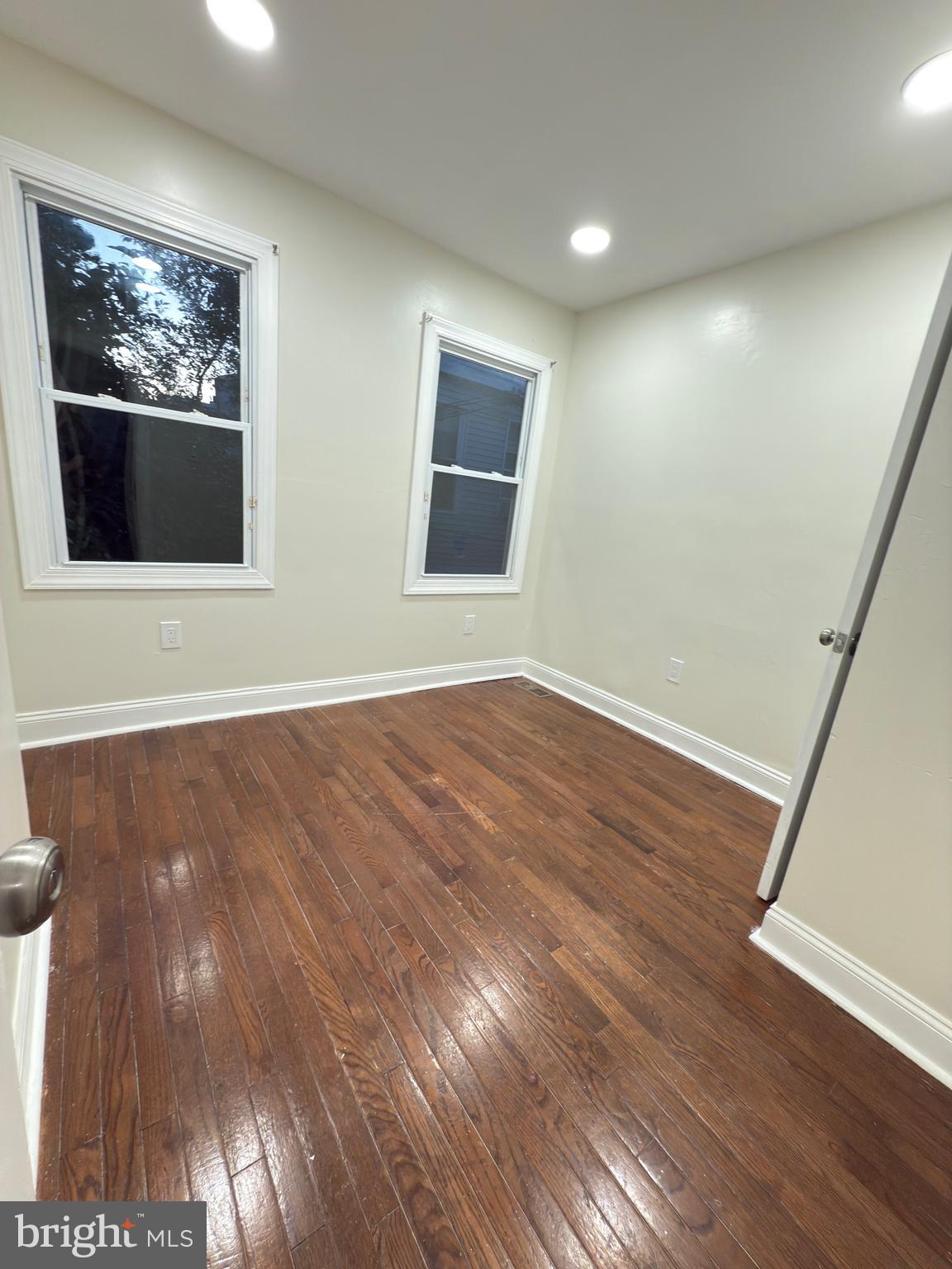 PHILADELPHIA (NORTHWEST) - Residential