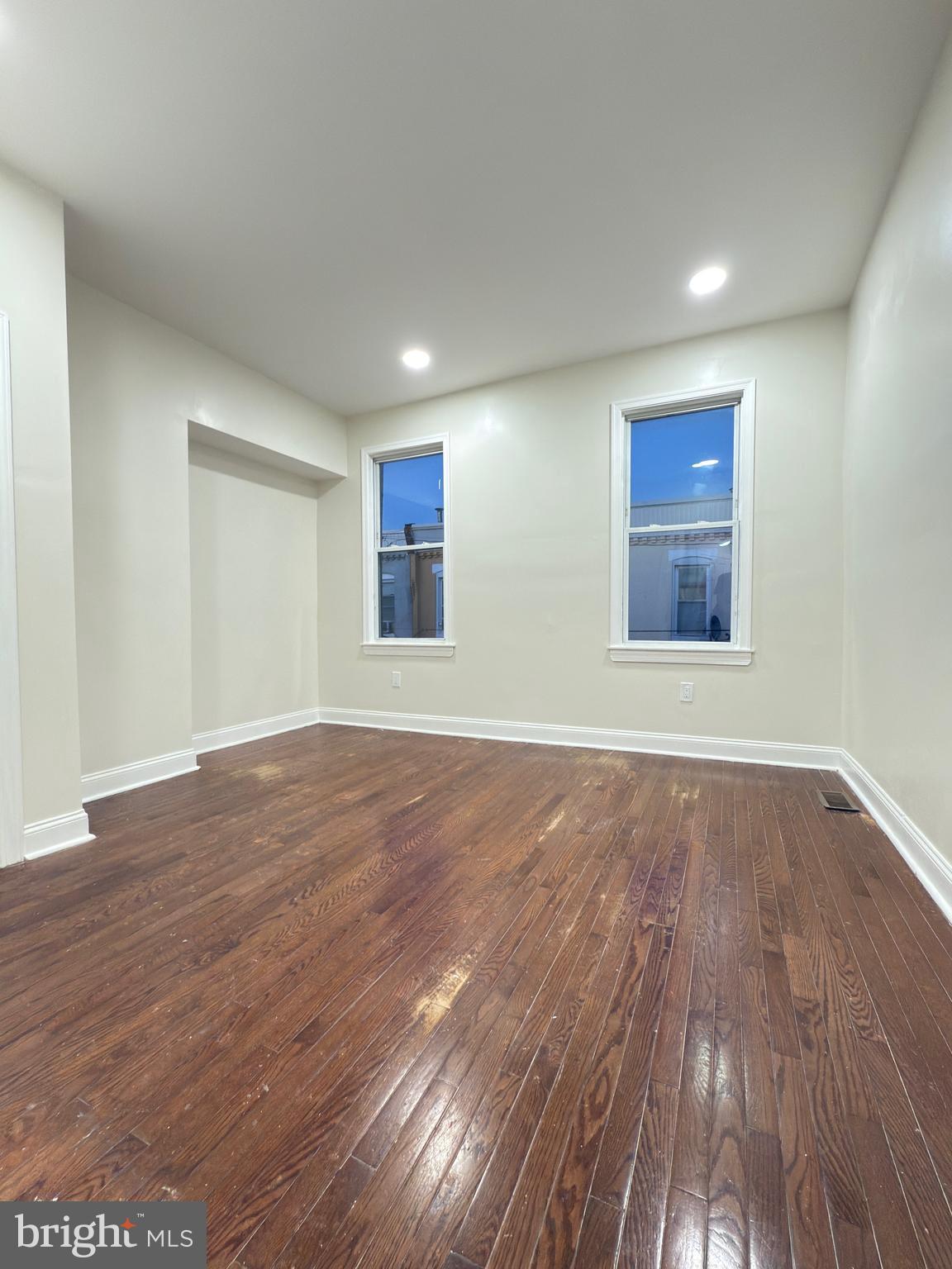 PHILADELPHIA (NORTHWEST) - Residential