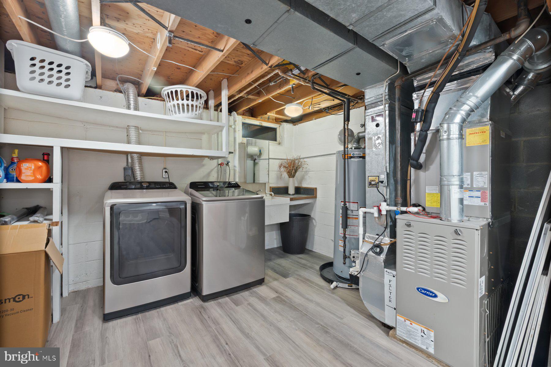 VILLAGE OF LONG REACH - Residential