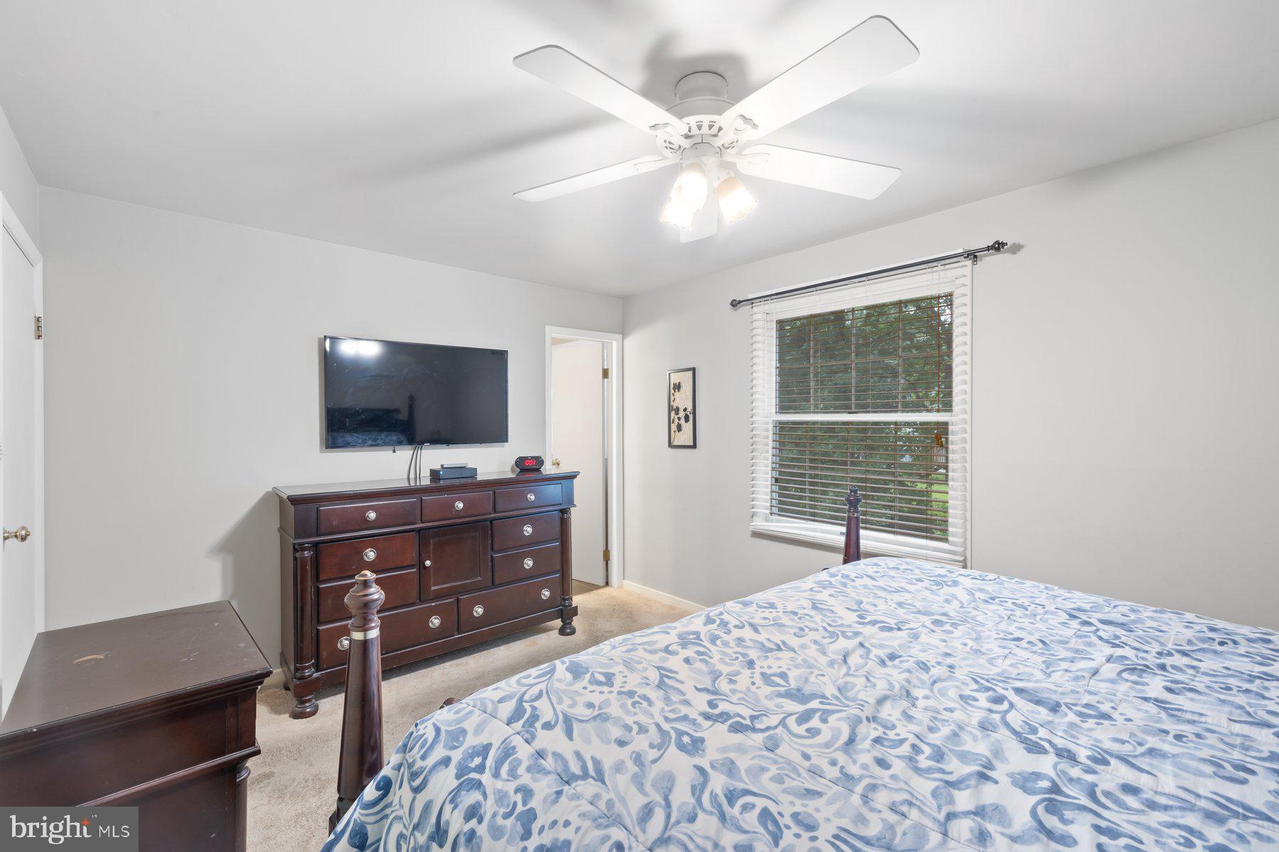 VILLAGE OF LONG REACH - Residential