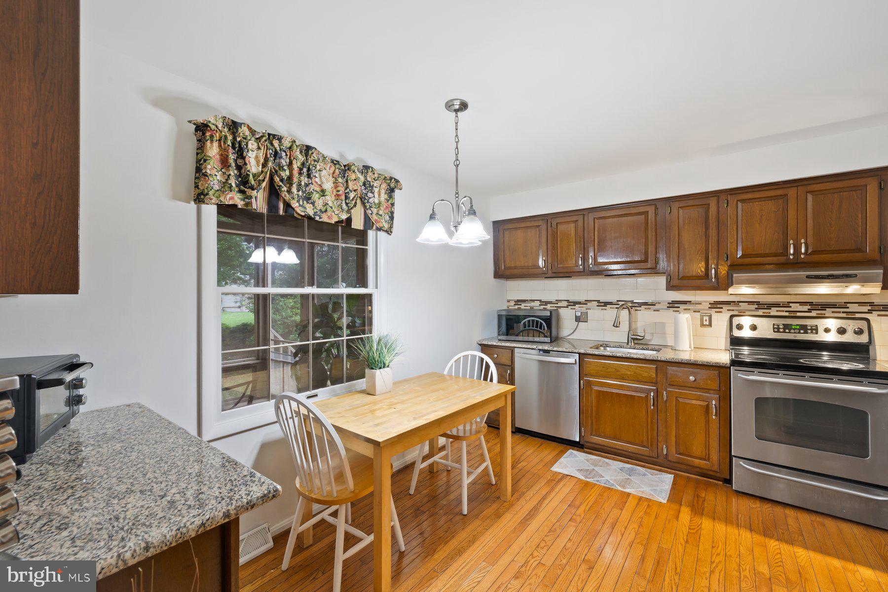 VILLAGE OF LONG REACH - Residential