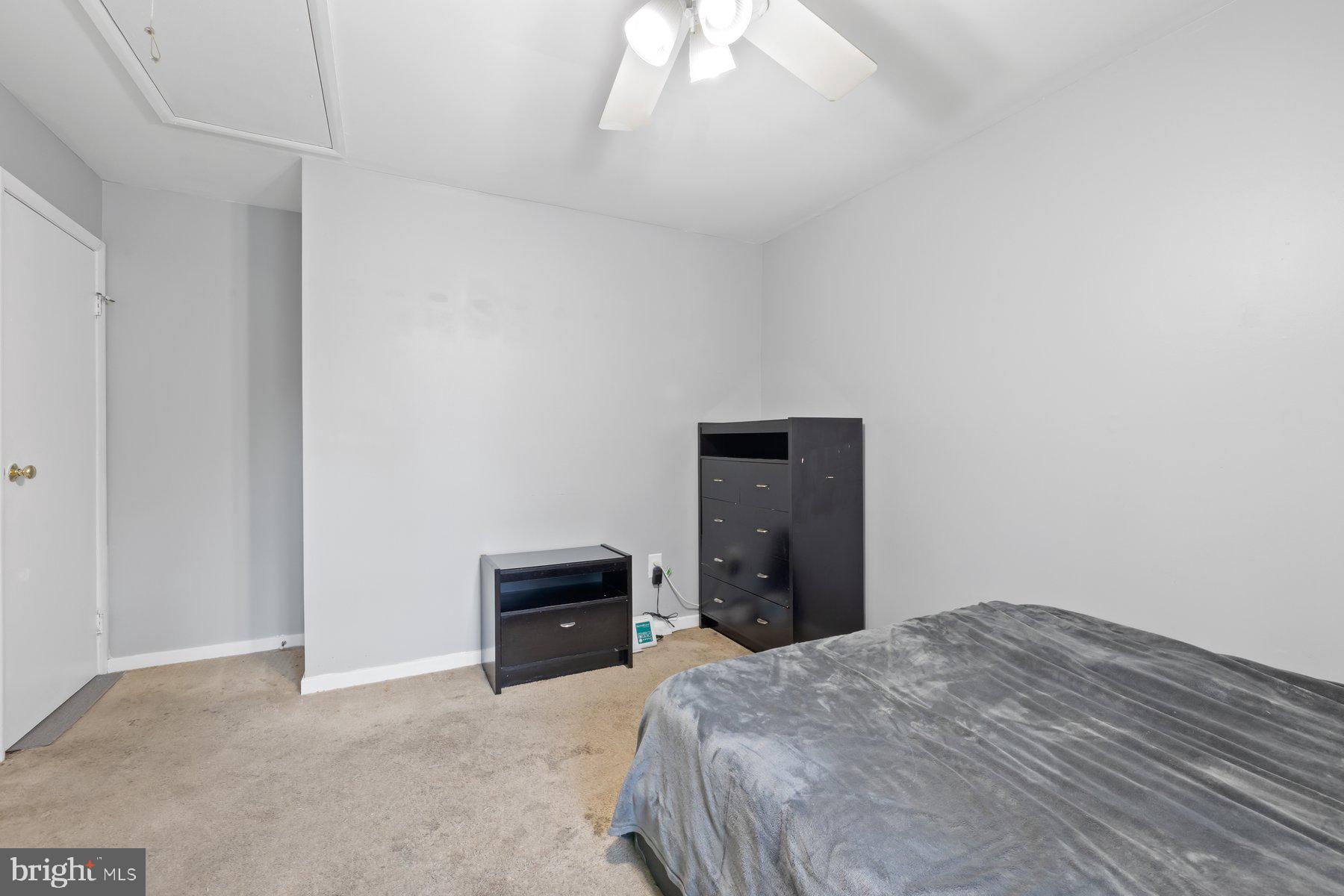 VILLAGE OF LONG REACH - Residential