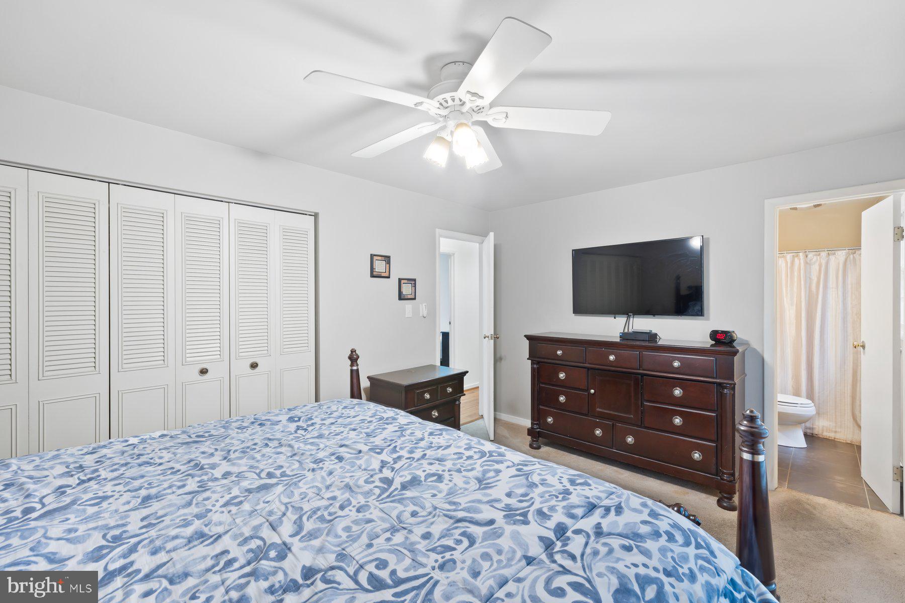 VILLAGE OF LONG REACH - Residential