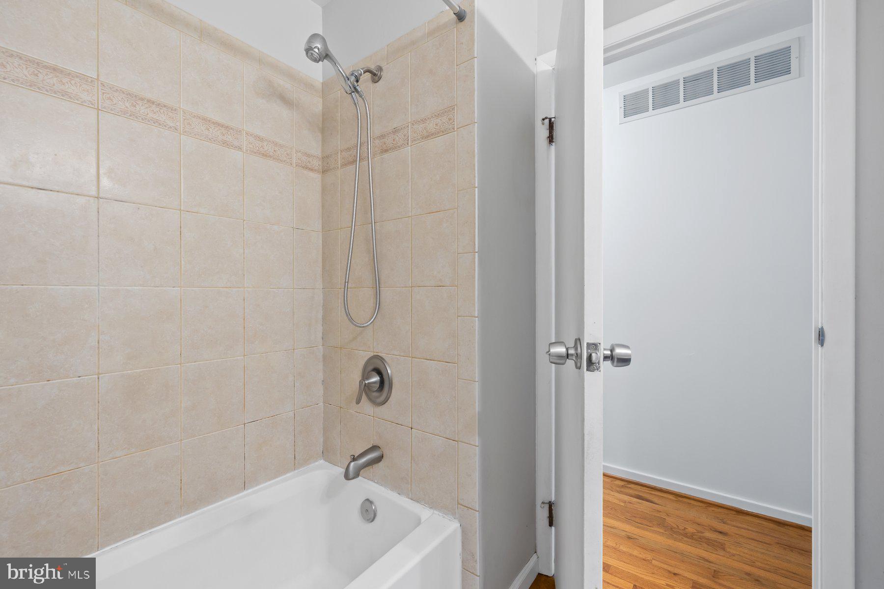 VILLAGE OF LONG REACH - Residential