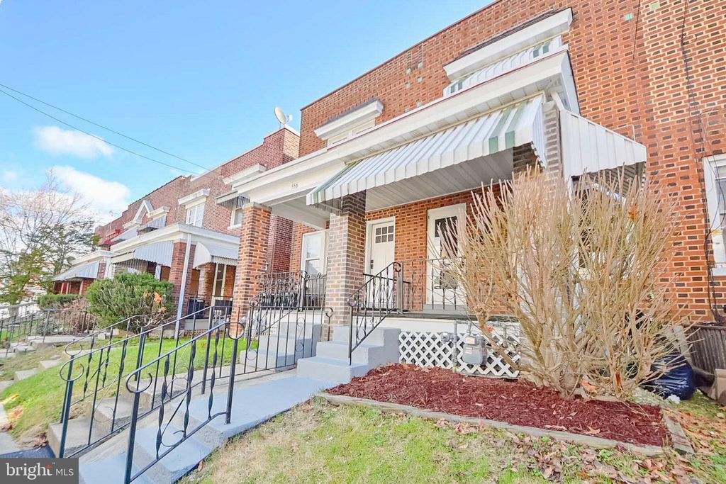 Photo of 554 Reynolds Avenue, Lancaster, PA 17602 (MLS # PALA2044692)