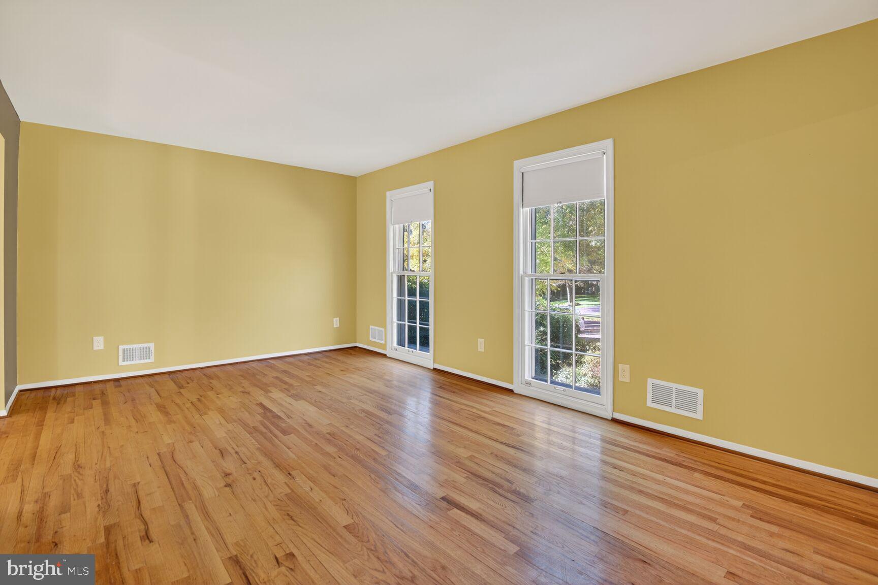 FOX HILLS - Residential