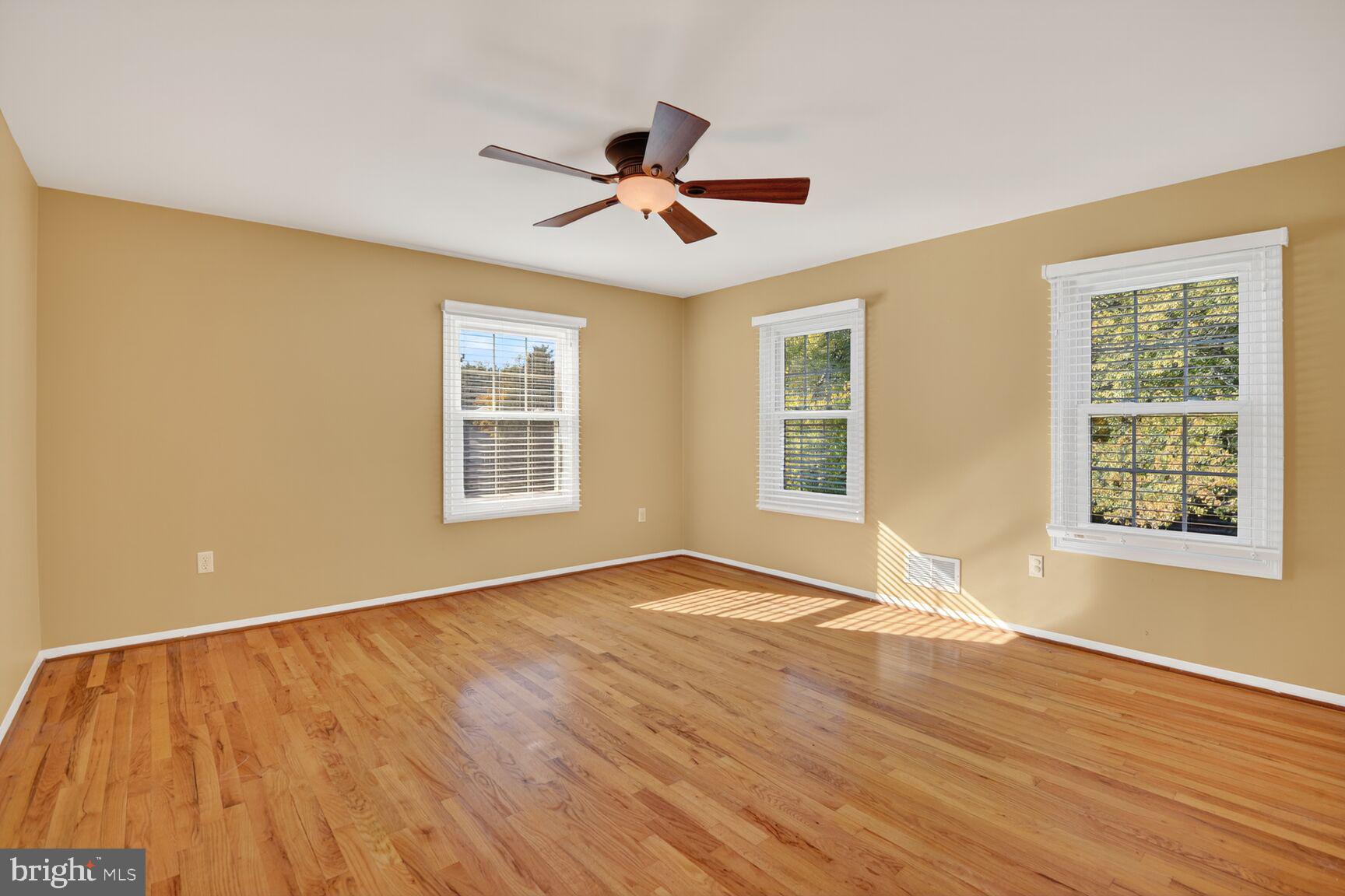 FOX HILLS - Residential