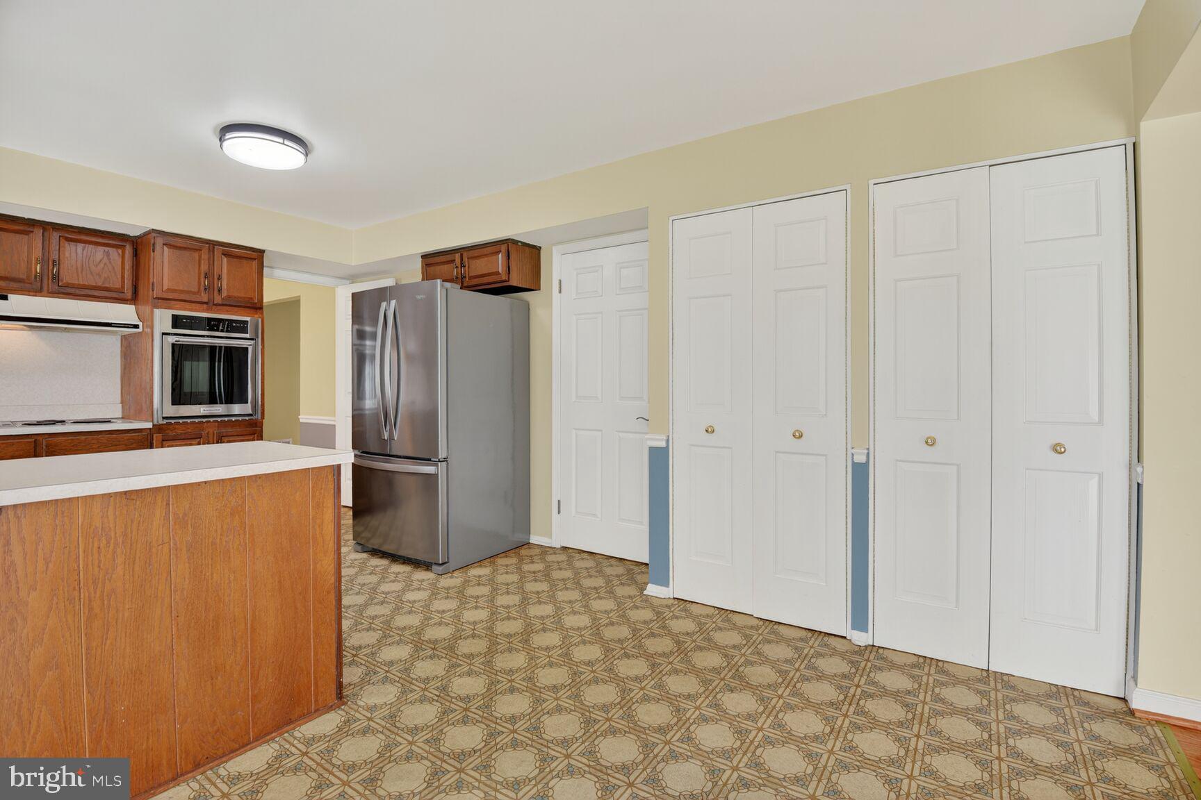 FOX HILLS - Residential