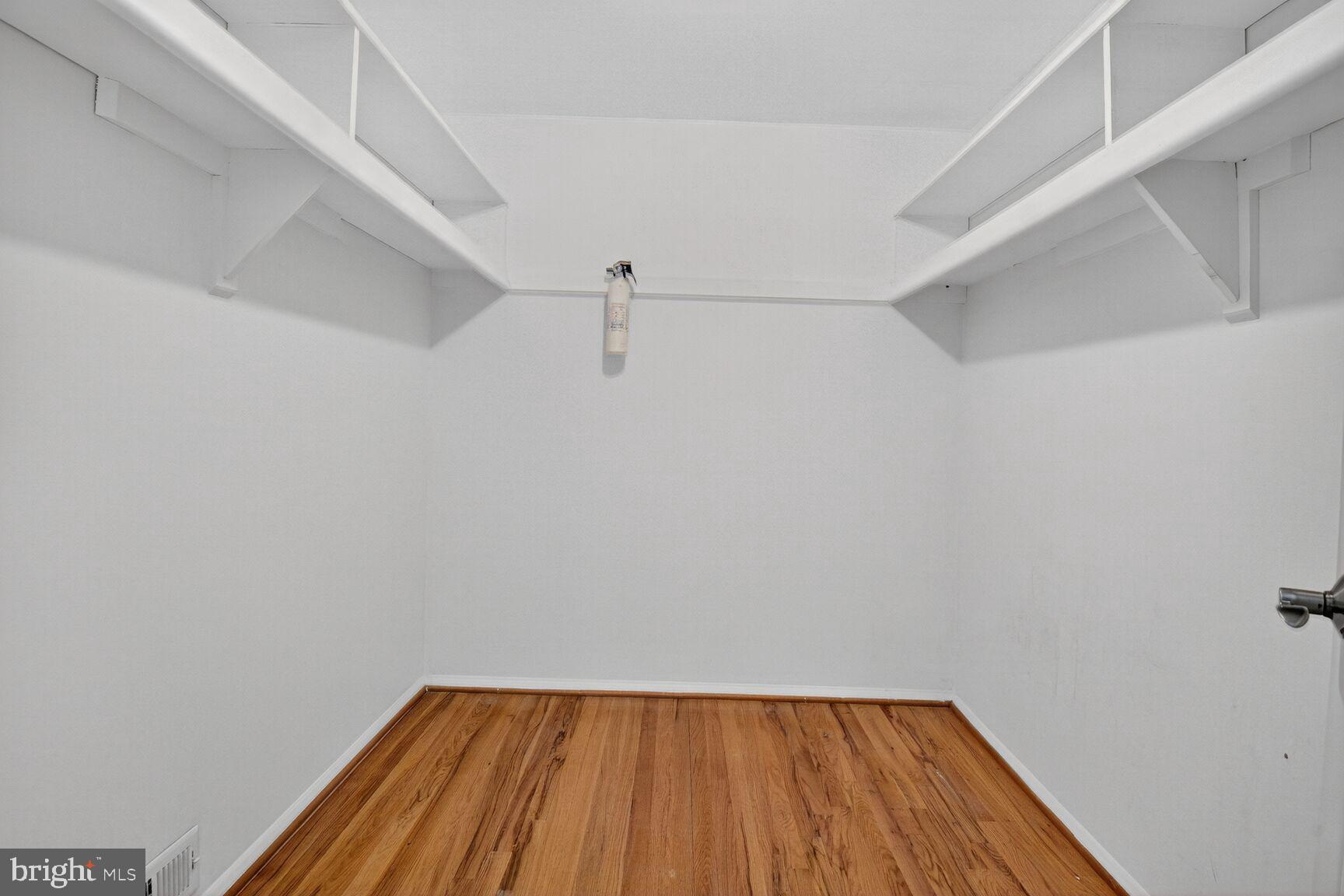 FOX HILLS - Residential