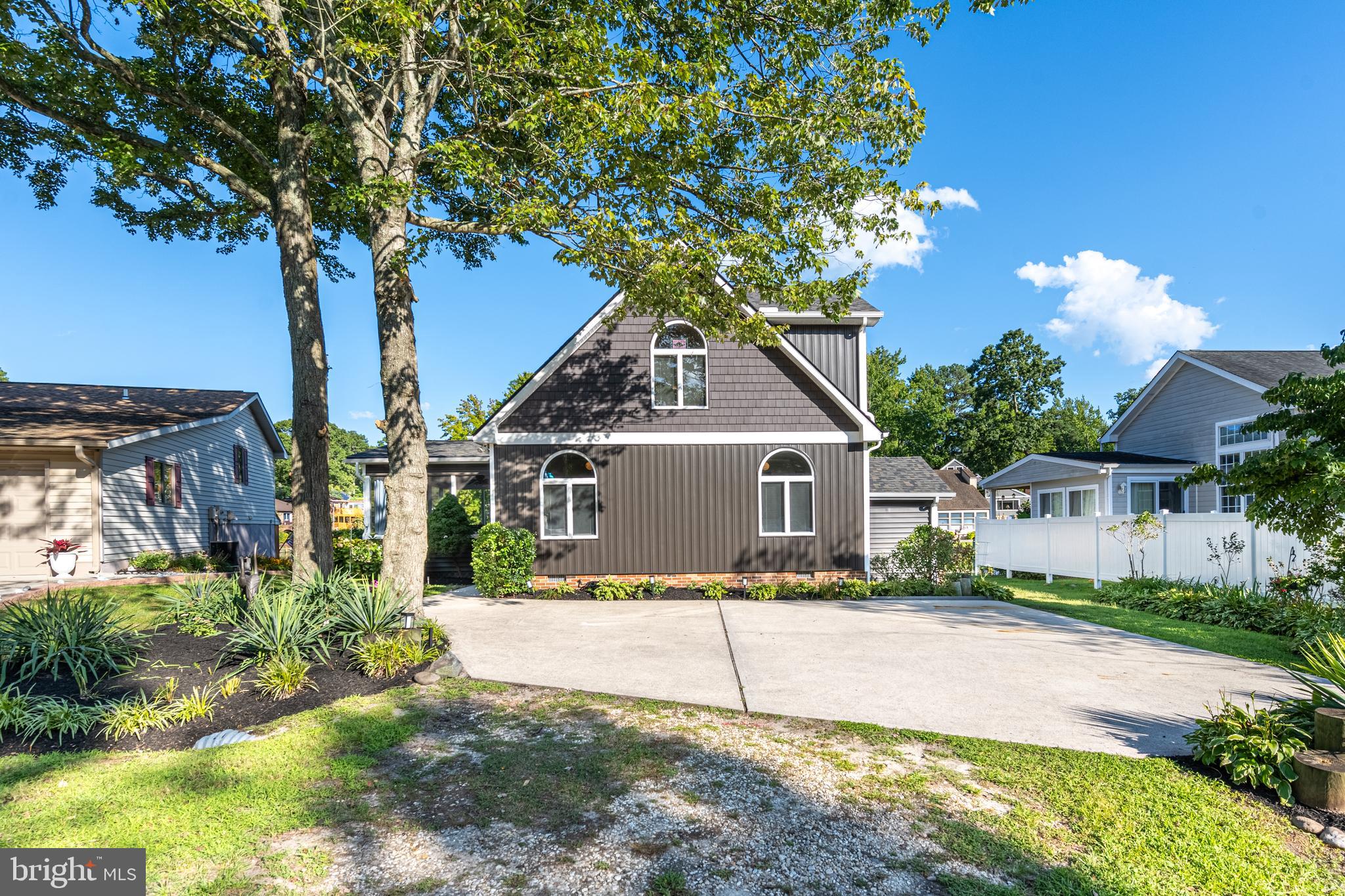 12 COVE LANE