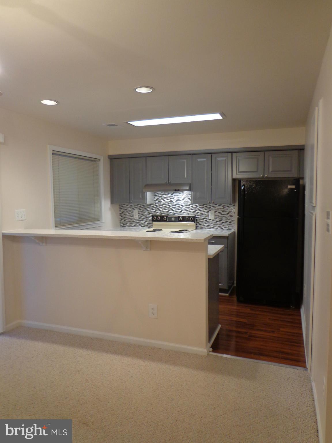 GRAYS POINTE - Residential Lease