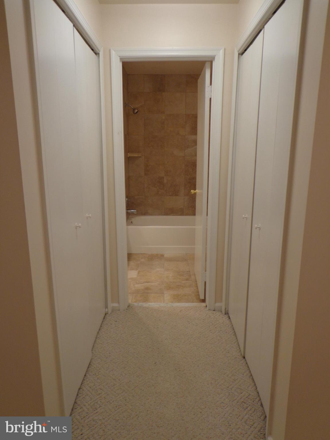 GRAYS POINTE - Residential Lease