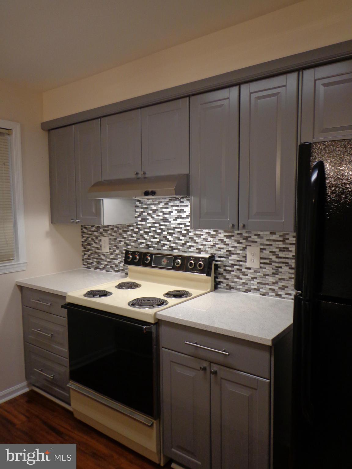 GRAYS POINTE - Residential Lease