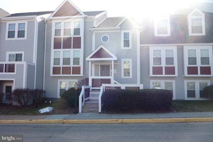 Desirable ground fl unit with lg patio that opens onto a tranquil, yard-like setting. Spacious, open-concept living & dining rm w/ sleek stone fireplace & plenty of room for entertaining. Gorgeous remodeled kitchen features sparkling quartz counters, new cabinets, designer backsplash & breakfast bar. Large master BR features remodeled ensuite bath, dual closets. Washer/dryer and lots of storage.