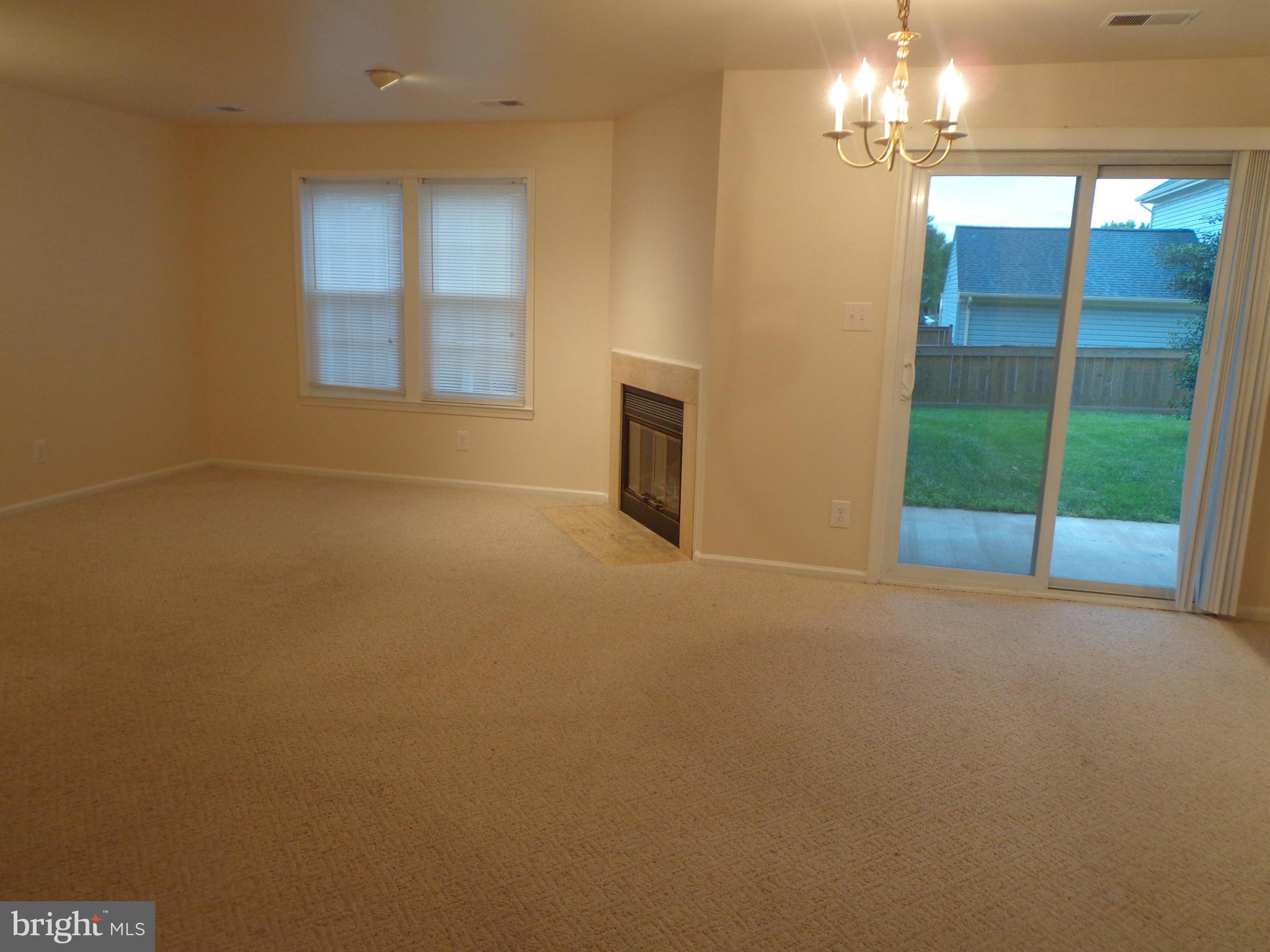 GRAYS POINTE - Residential Lease