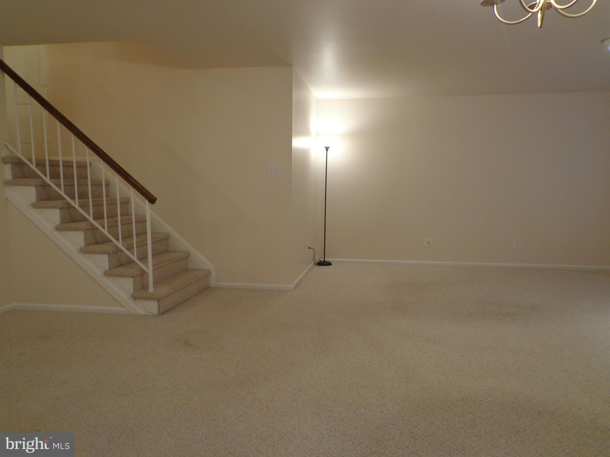 GRAYS POINTE - Residential Lease