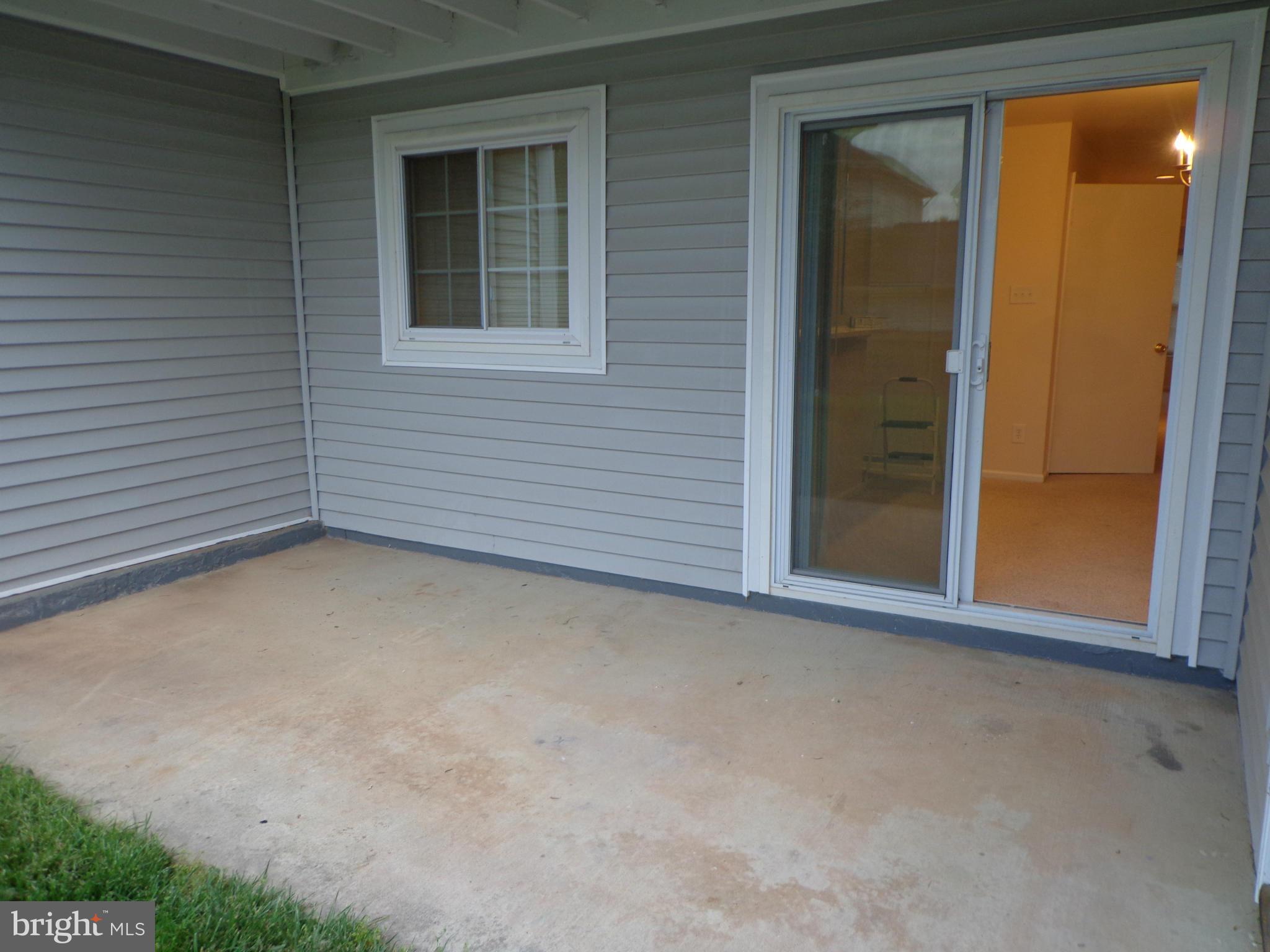 GRAYS POINTE - Residential Lease