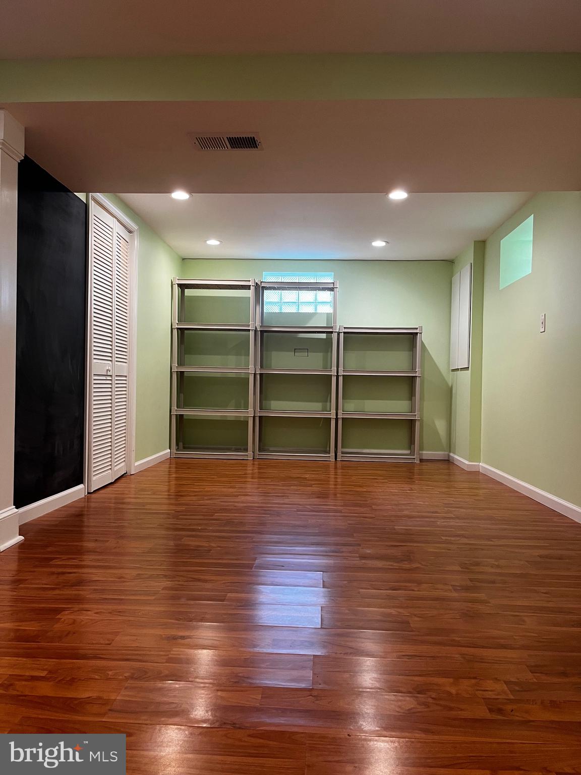 EL NIDO - Residential Lease