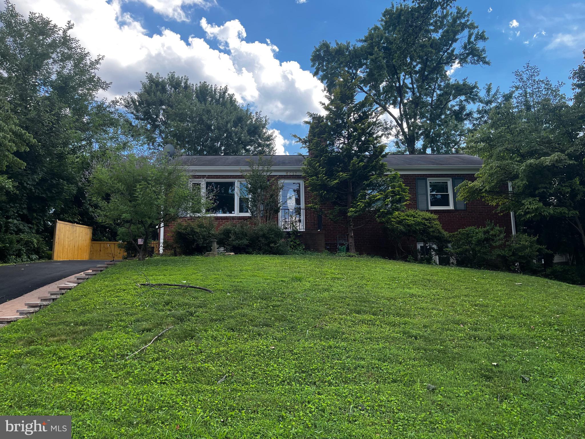 EL NIDO - Residential Lease