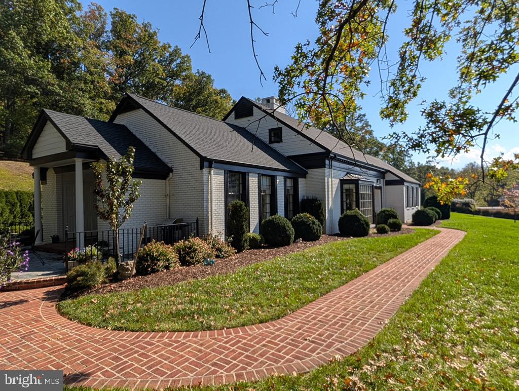 1431 DOGWOOD ROAD