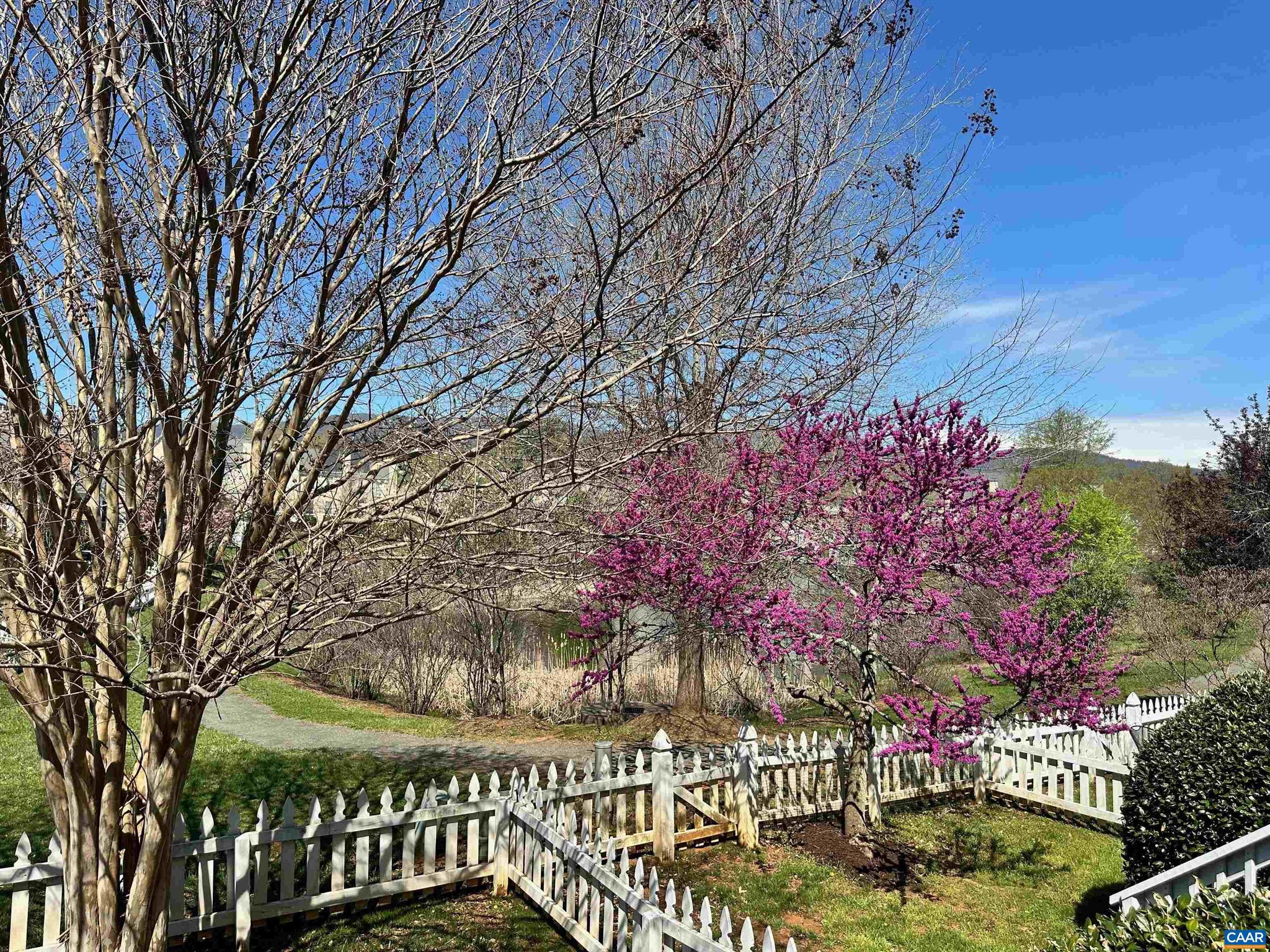 OLD TRAIL - Residential