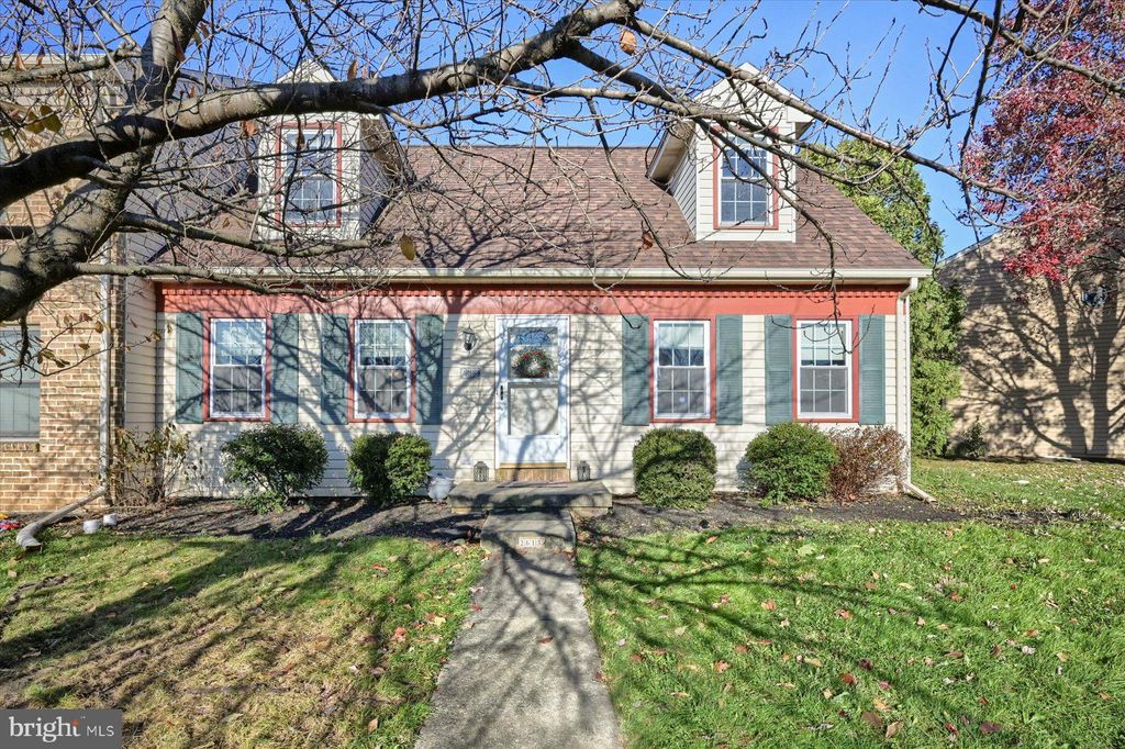 Photo of 2613 NORTHFIELD DR, EAST PETERSBURG, PA 17520 (MLS # PALA2028246)