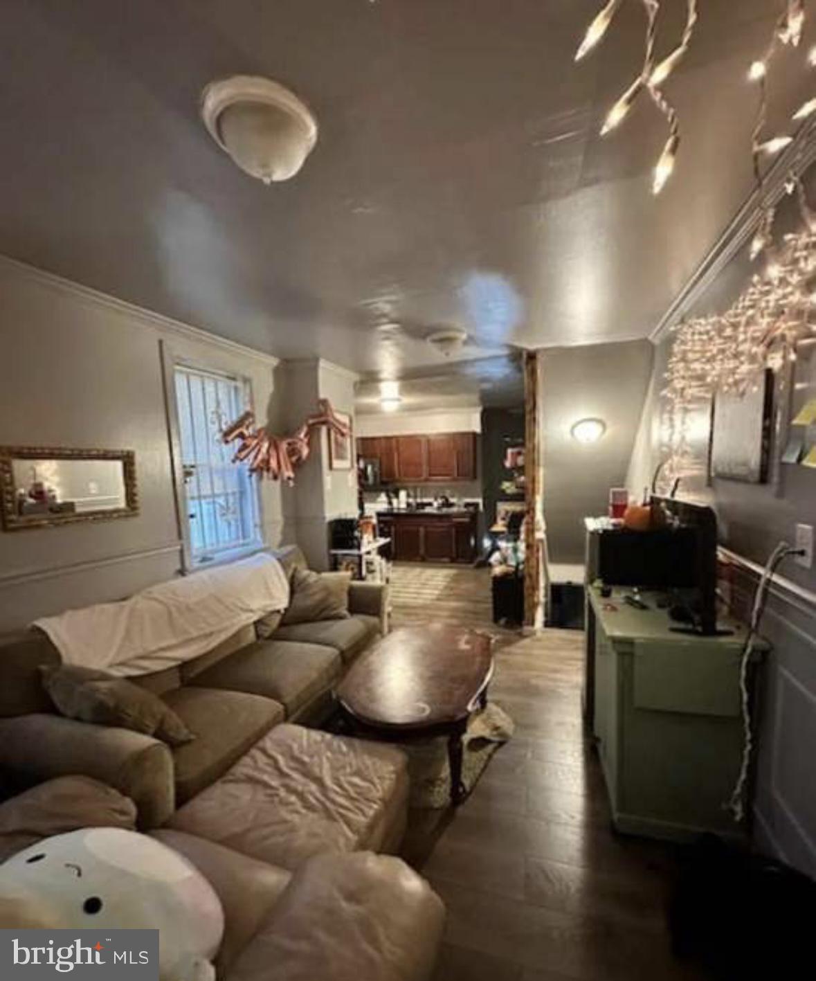 PHILADELPHIA (NORTH) - Residential Lease