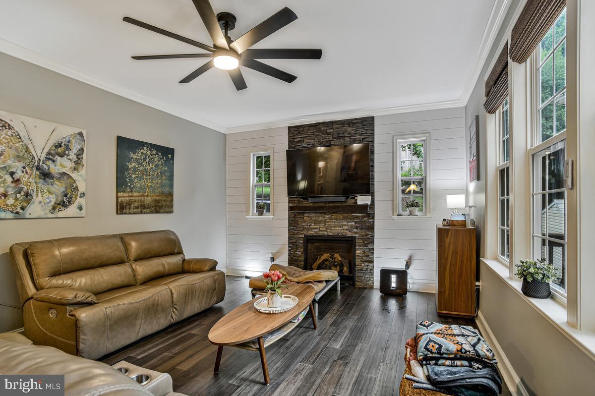 WALNUT CREEK - Residential