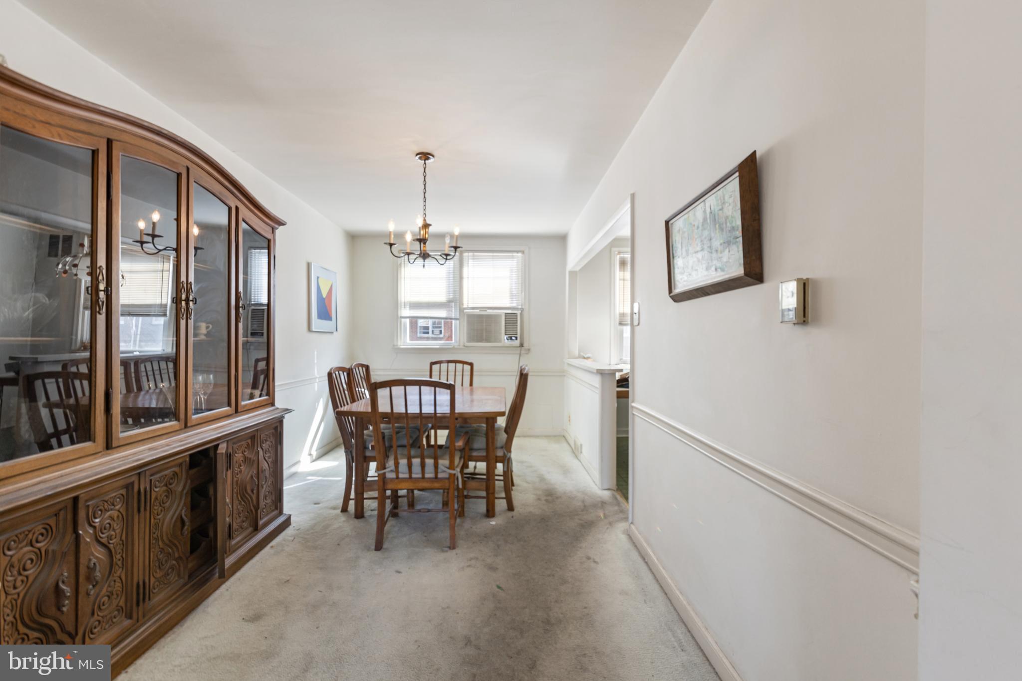 OXFORD CIRCLE - Residential