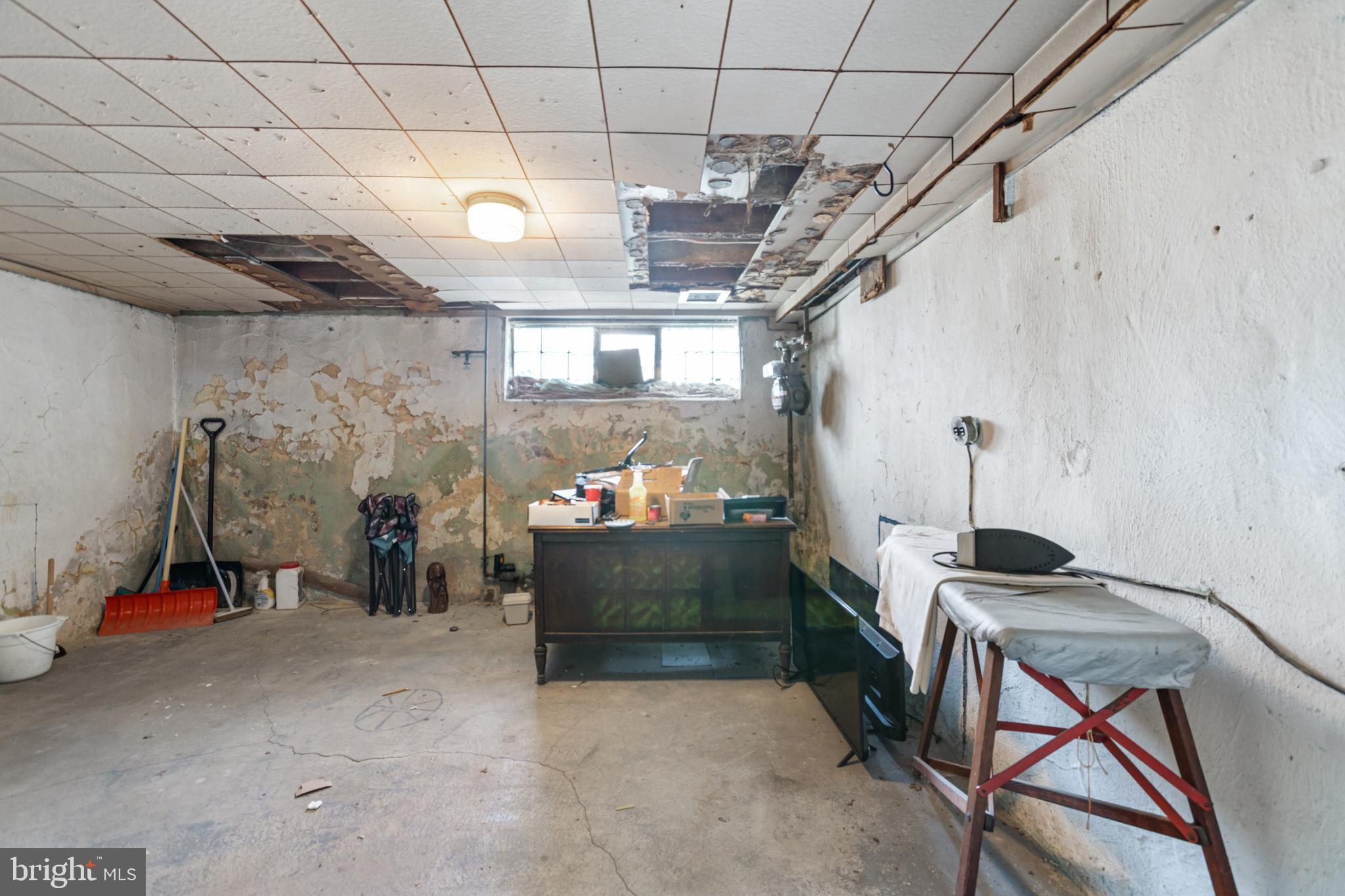 OXFORD CIRCLE - Residential