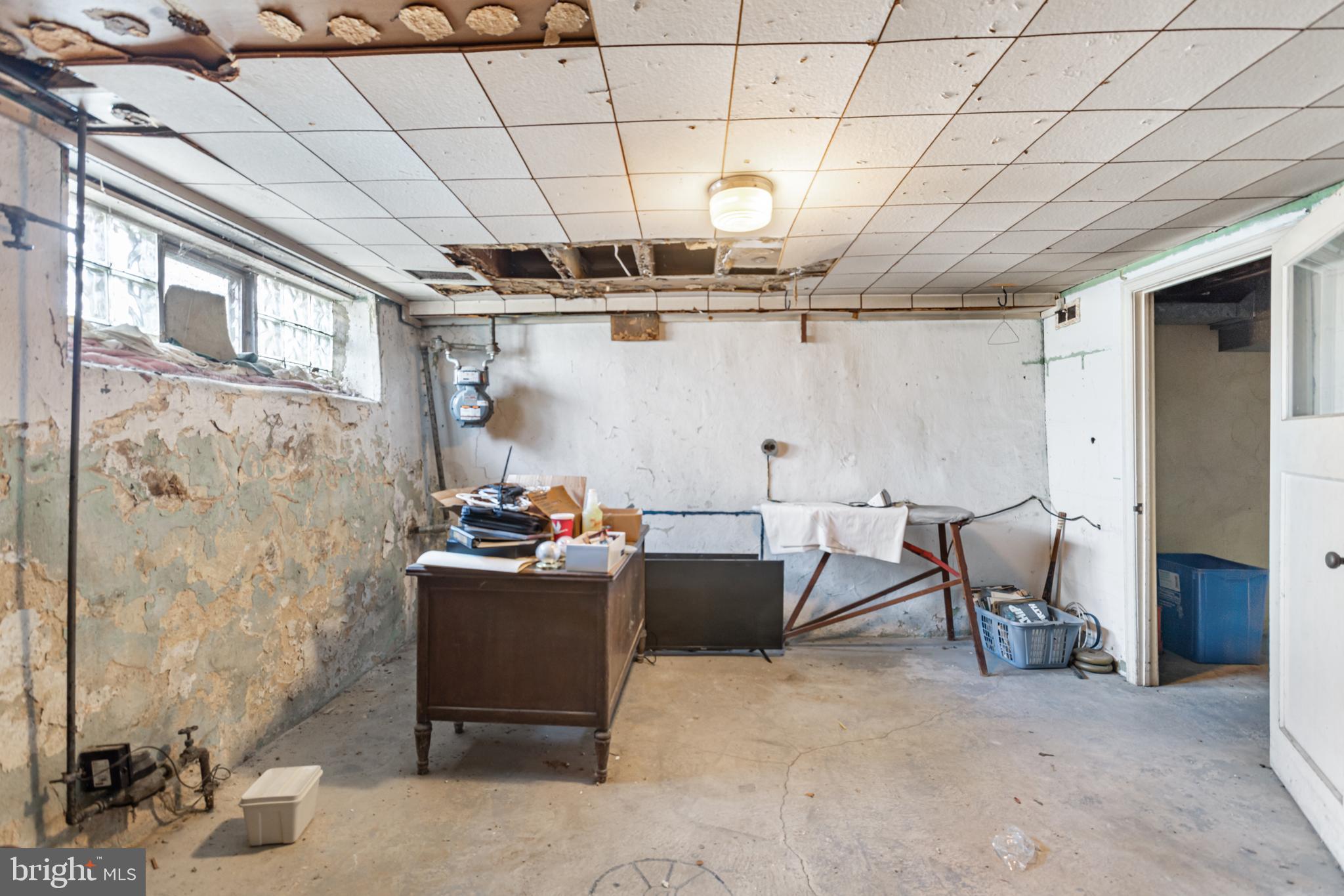 OXFORD CIRCLE - Residential