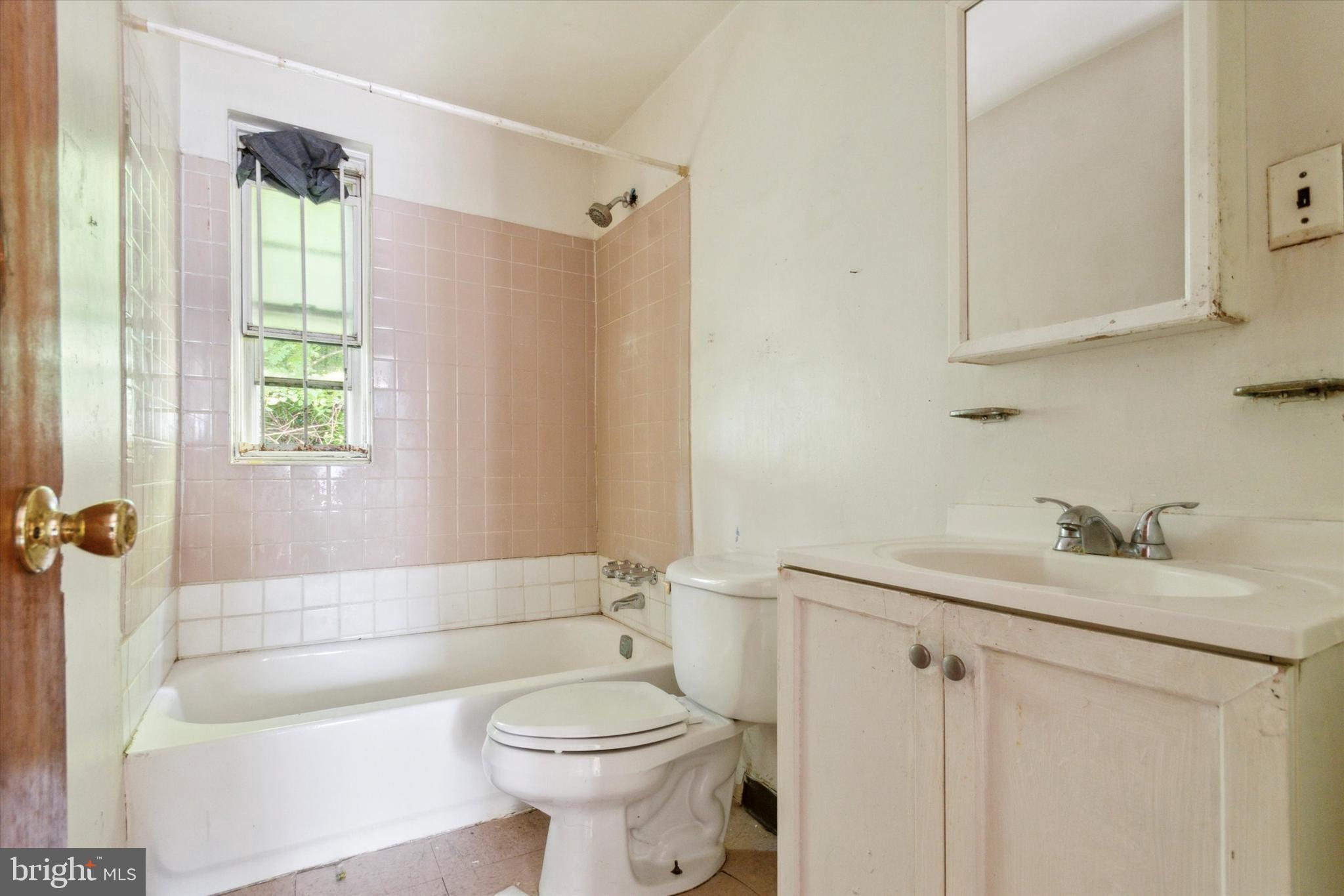 GERMANTOWN (EAST) - Residential