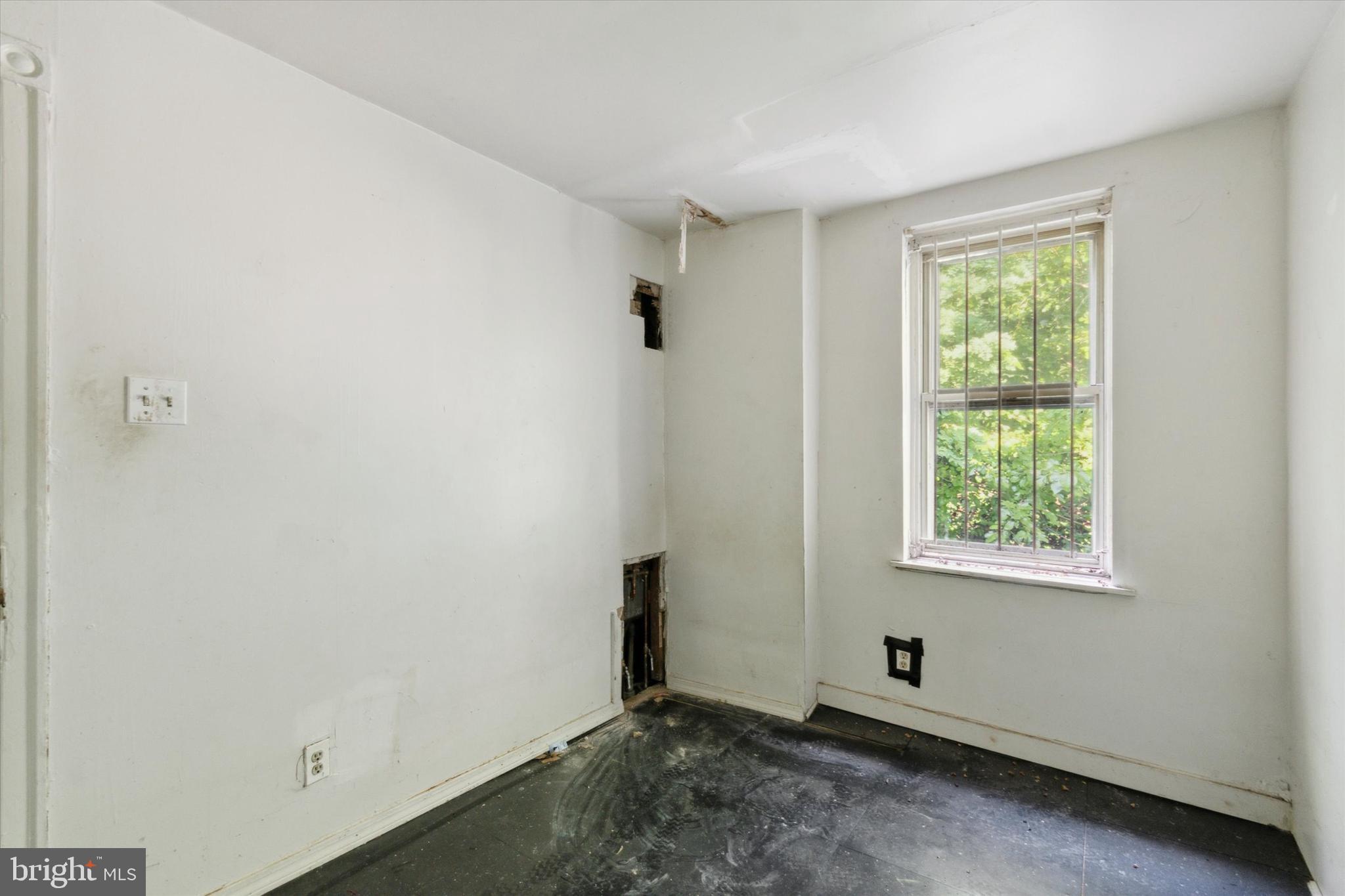 GERMANTOWN (EAST) - Residential