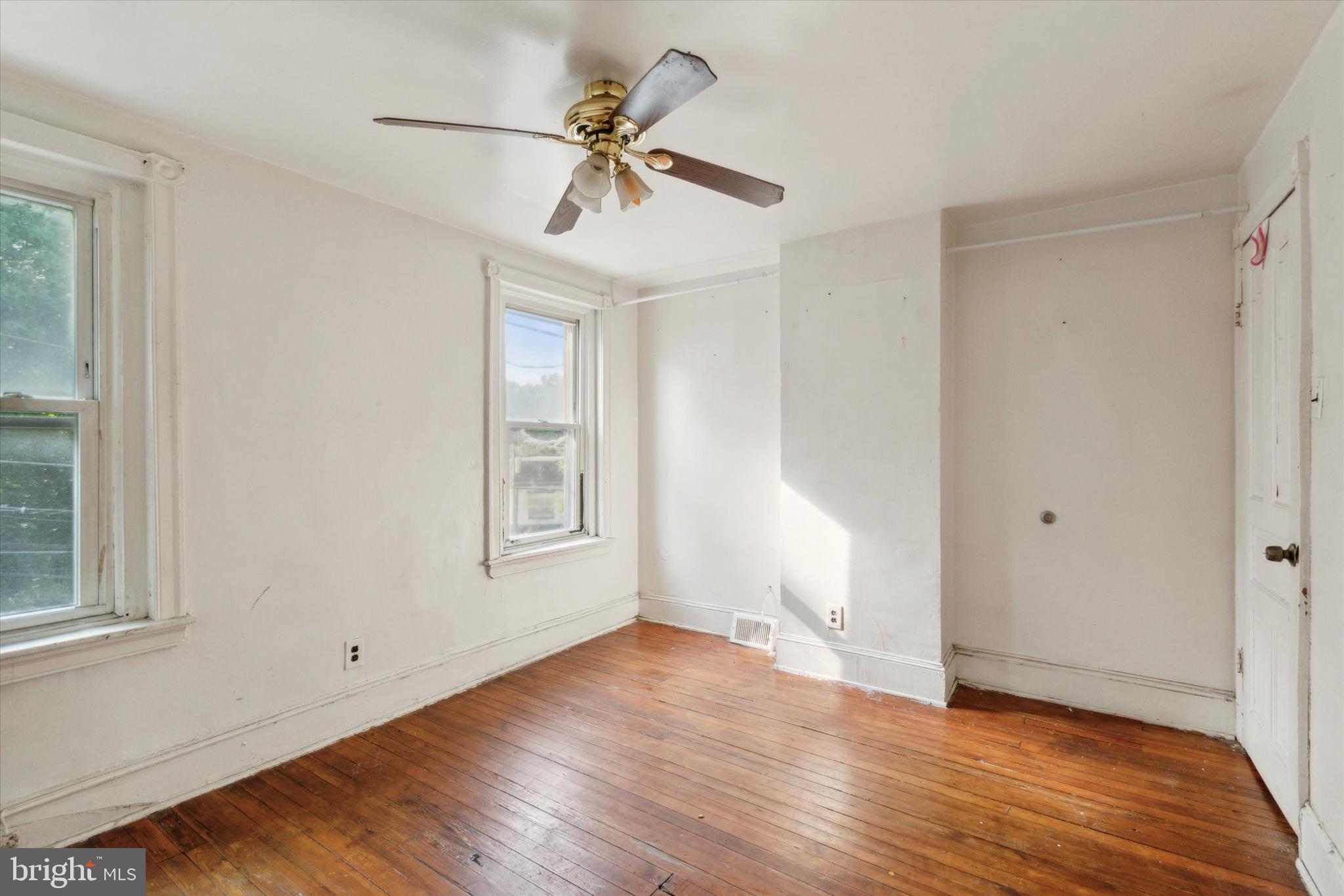 GERMANTOWN (EAST) - Residential