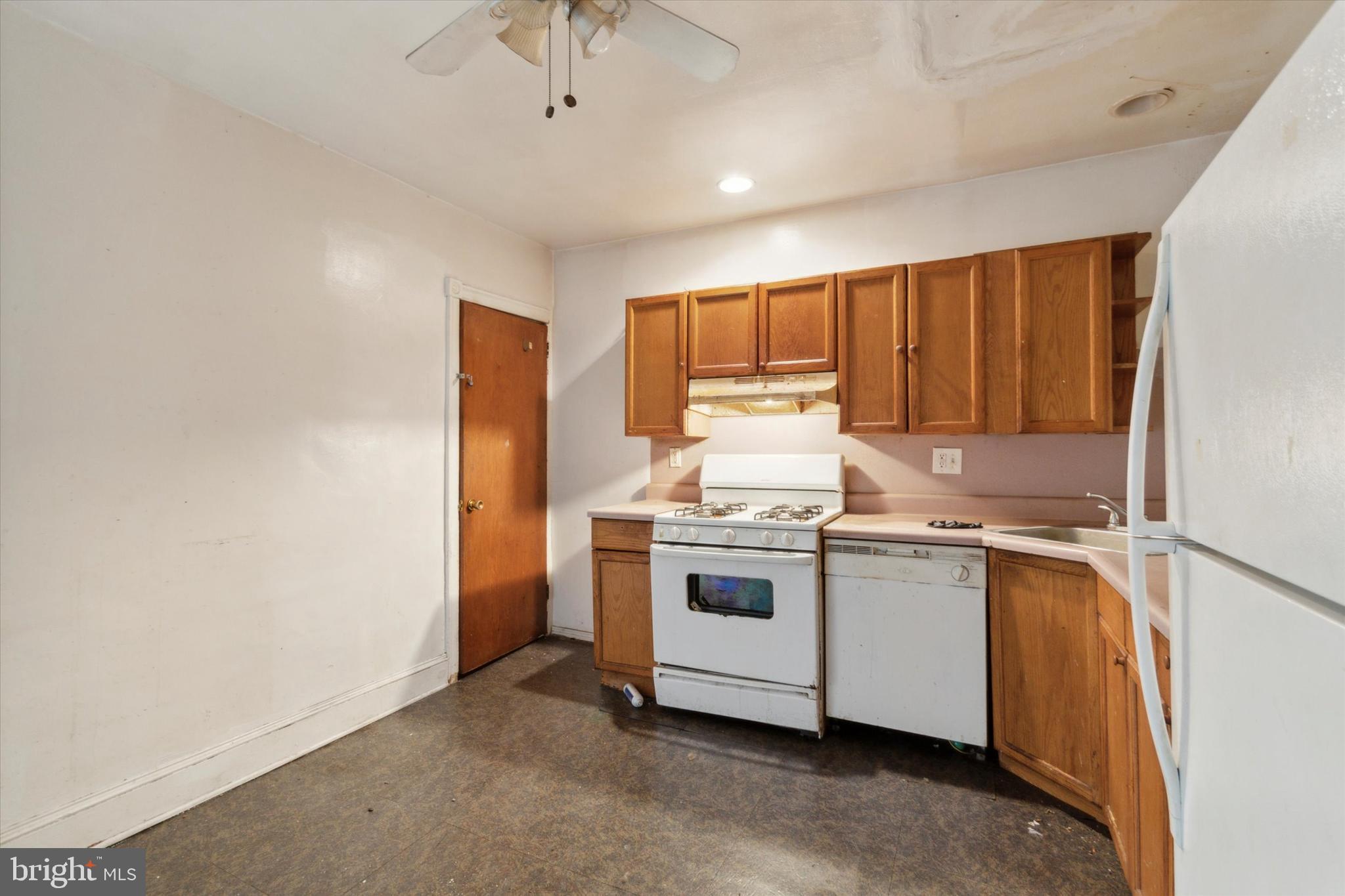 GERMANTOWN (EAST) - Residential