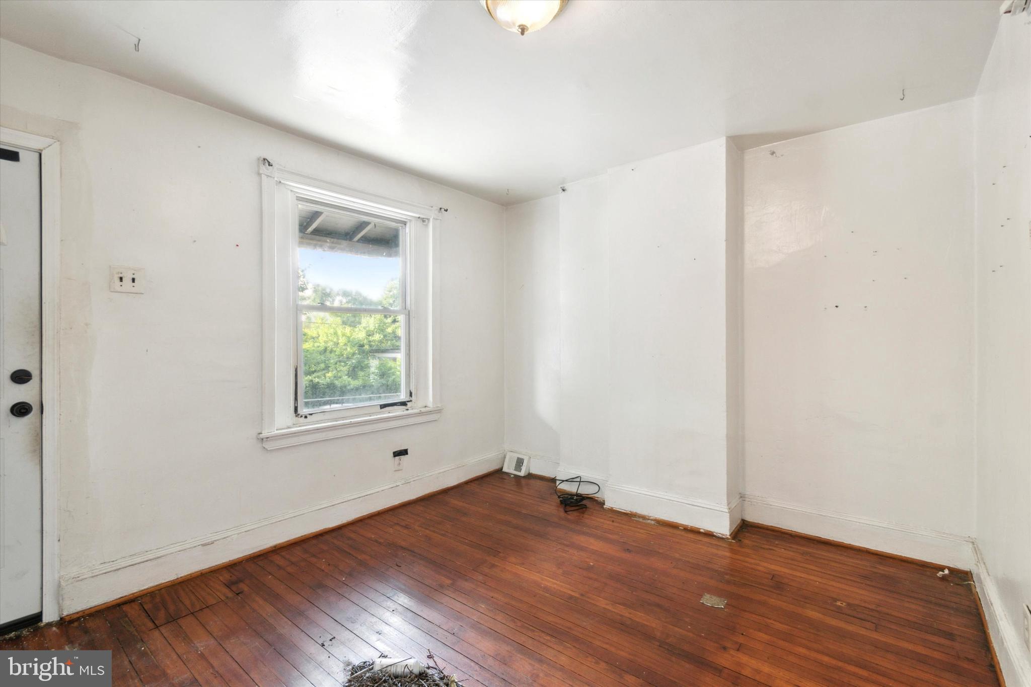 GERMANTOWN (EAST) - Residential