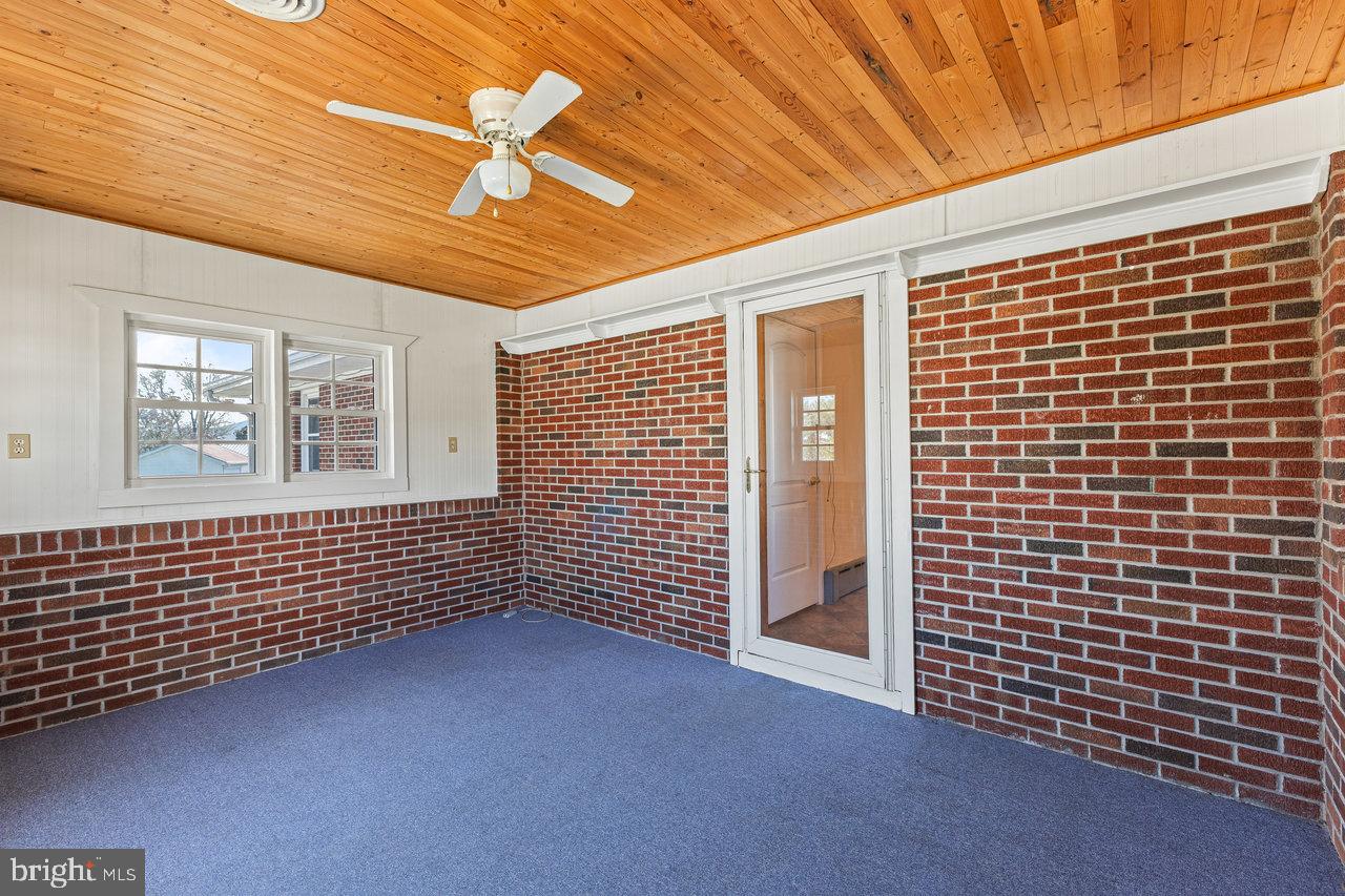 EUGENE PARK - Residential