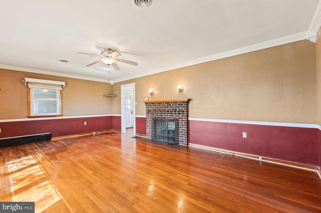 EUGENE PARK - Residential